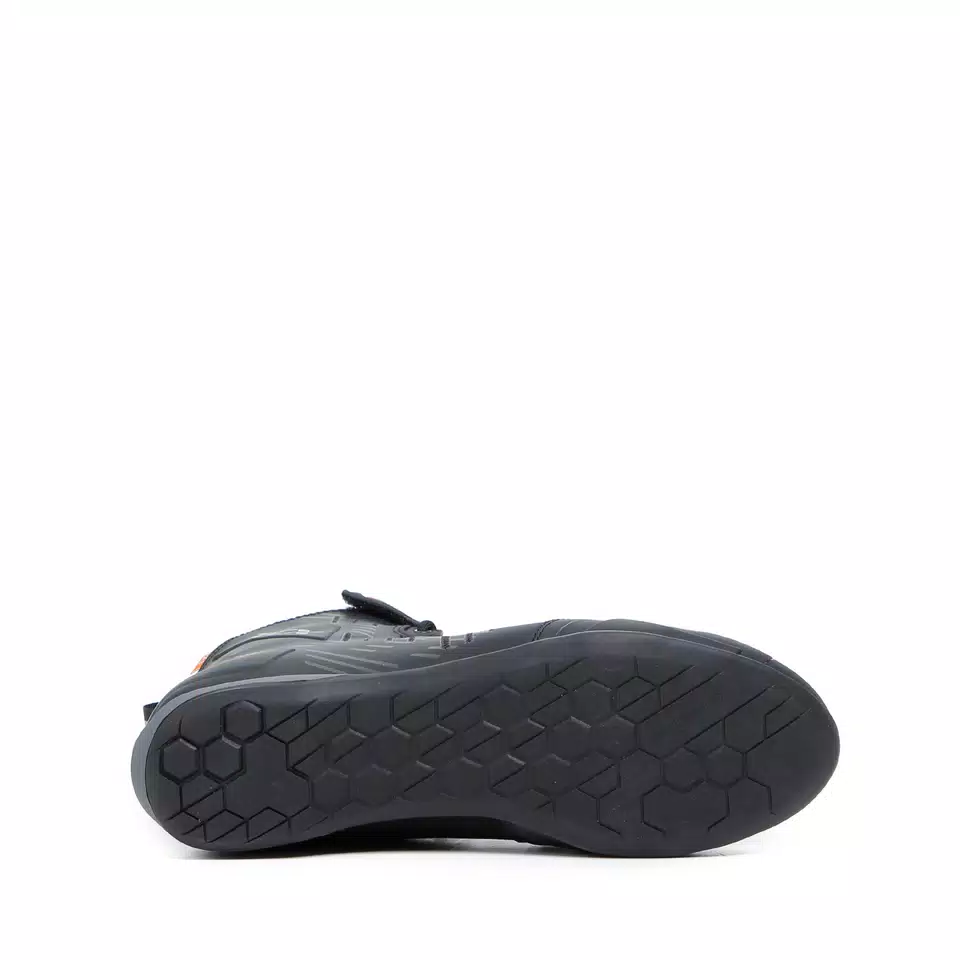R04D WP - BLACK - DAINESE