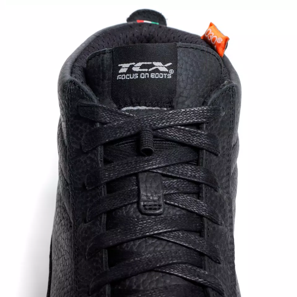 STREET 3 WP - BLACK/BLACK/WHITE - DAINESE