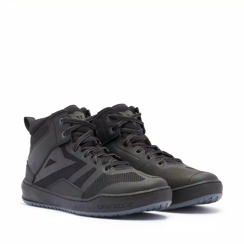 SUBURB AIR - MEN'S SUMMER MOTORCYCLE SHOES IN FABRIC - DAINESE
