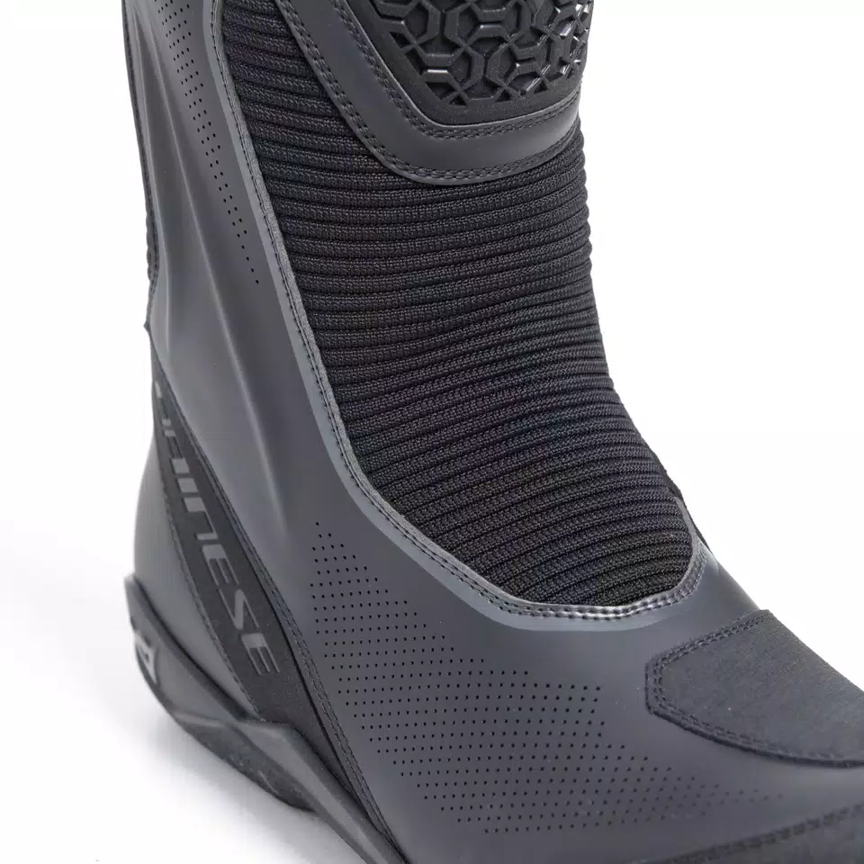 FREELAND 2 GORE-TEX® - MEN'S WATERPROOF MOTORCYCLE TOURING BOOTS - DAINESE