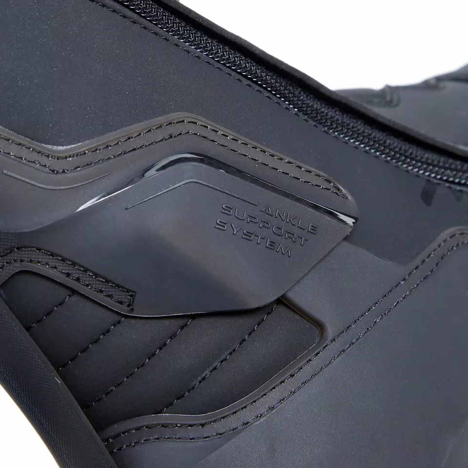 S-TR1 WP - BLACK - DAINESE