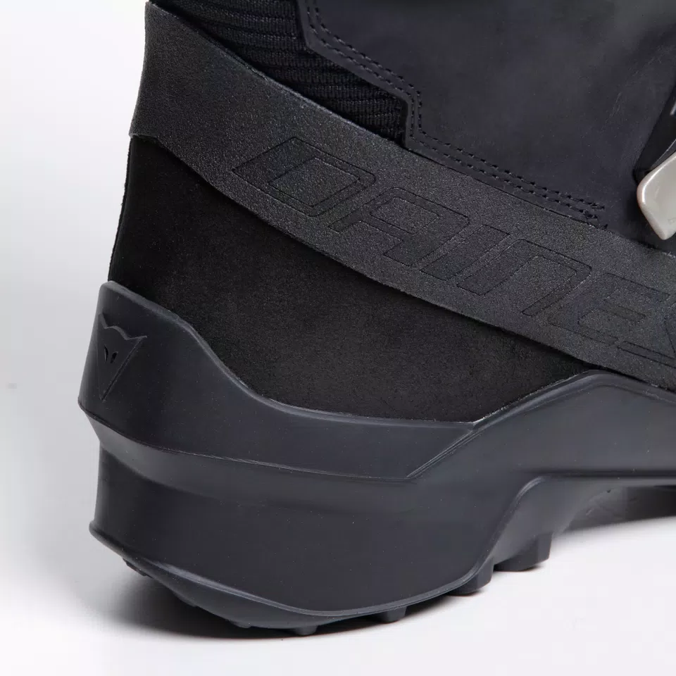 SEEKER GORE-TEX® - MEN'S WATERPROOF MOTORCYCLE TOURING BOOTS - DAINESE