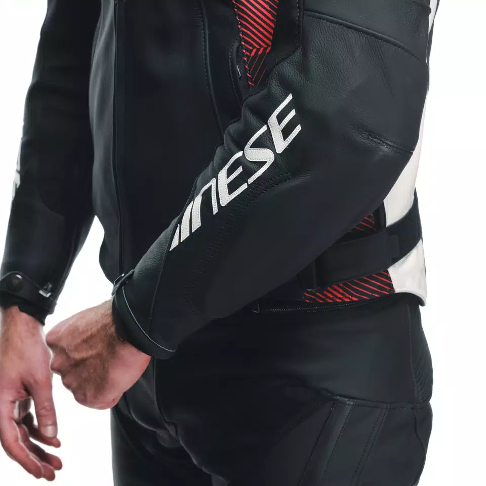 AVRO 5 - MEN'S MOTORCYCLE LEATHER JACKET - DAINESE