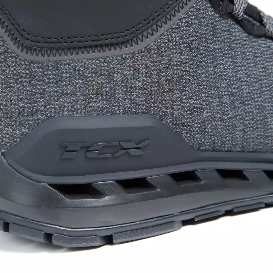 CLIMATREK SURROUND GTX - BLACK/GRAY - DAINESE