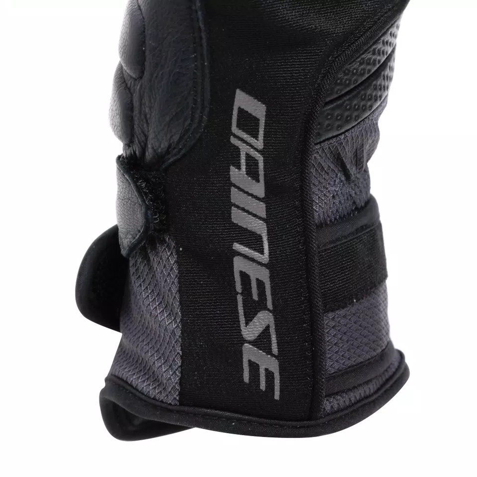 TEYDE GORE-TEX® - WATERPROOF MOTORCYCLE GLOVES - DAINESE