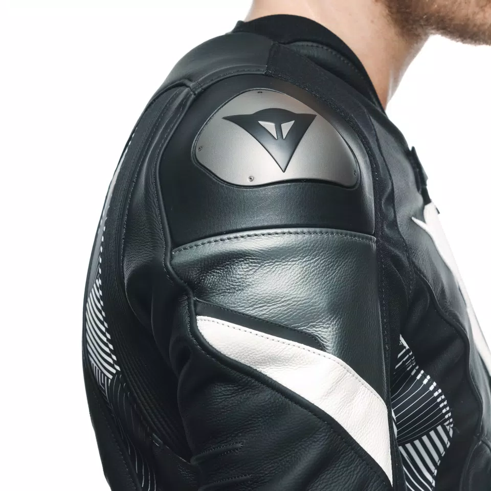 AVRO 5 - MEN'S MOTORCYCLE LEATHER JACKET - DAINESE