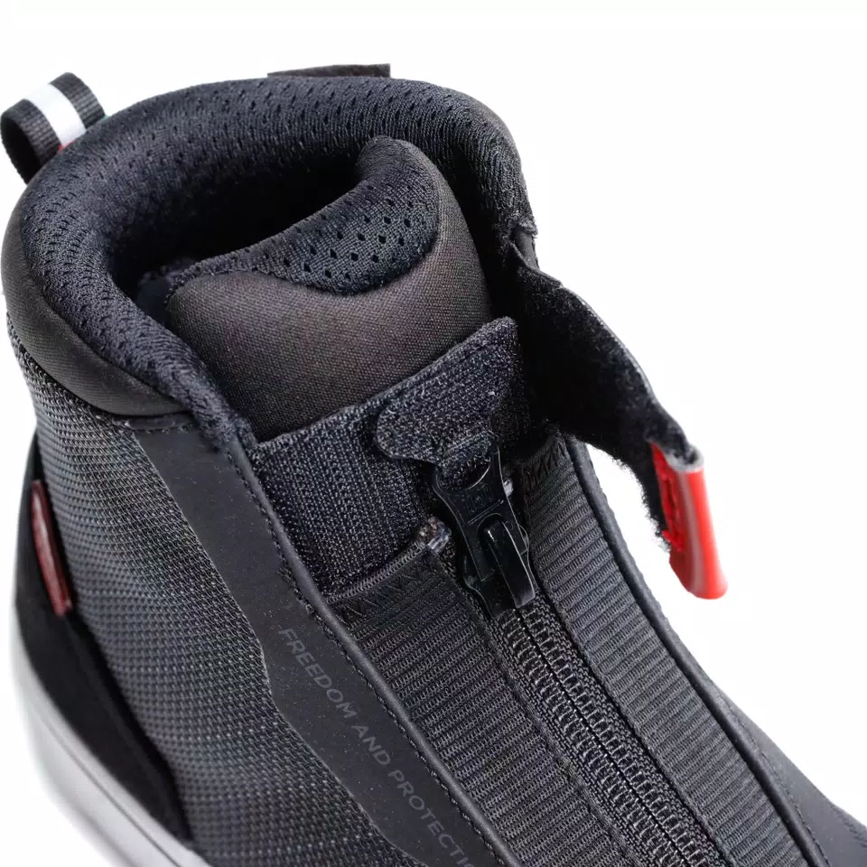 IKASU 2 WP WMN - BLACK/DARK RED - DAINESE