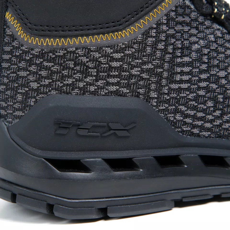 CLIMATREK SURROUND LADY GTX - BLACK/GOLD - DAINESE