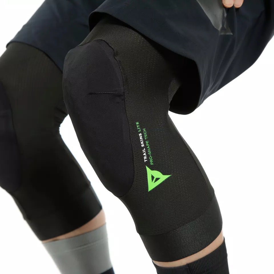 TRAIL SKINS LITE - BIKE KNEE GUARDS - DAINESE