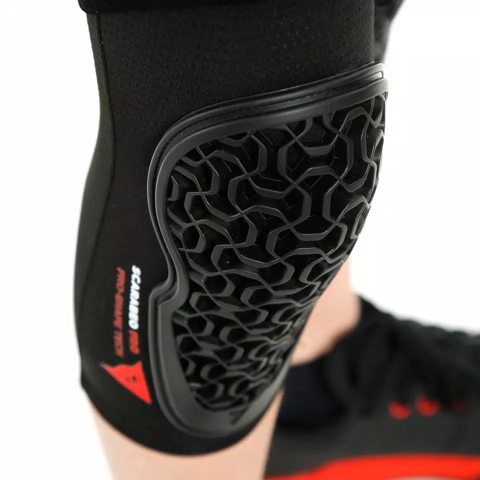 SCARABEO PRO - BIKE KNEE GUARDS FOR KIDS - DAINESE
