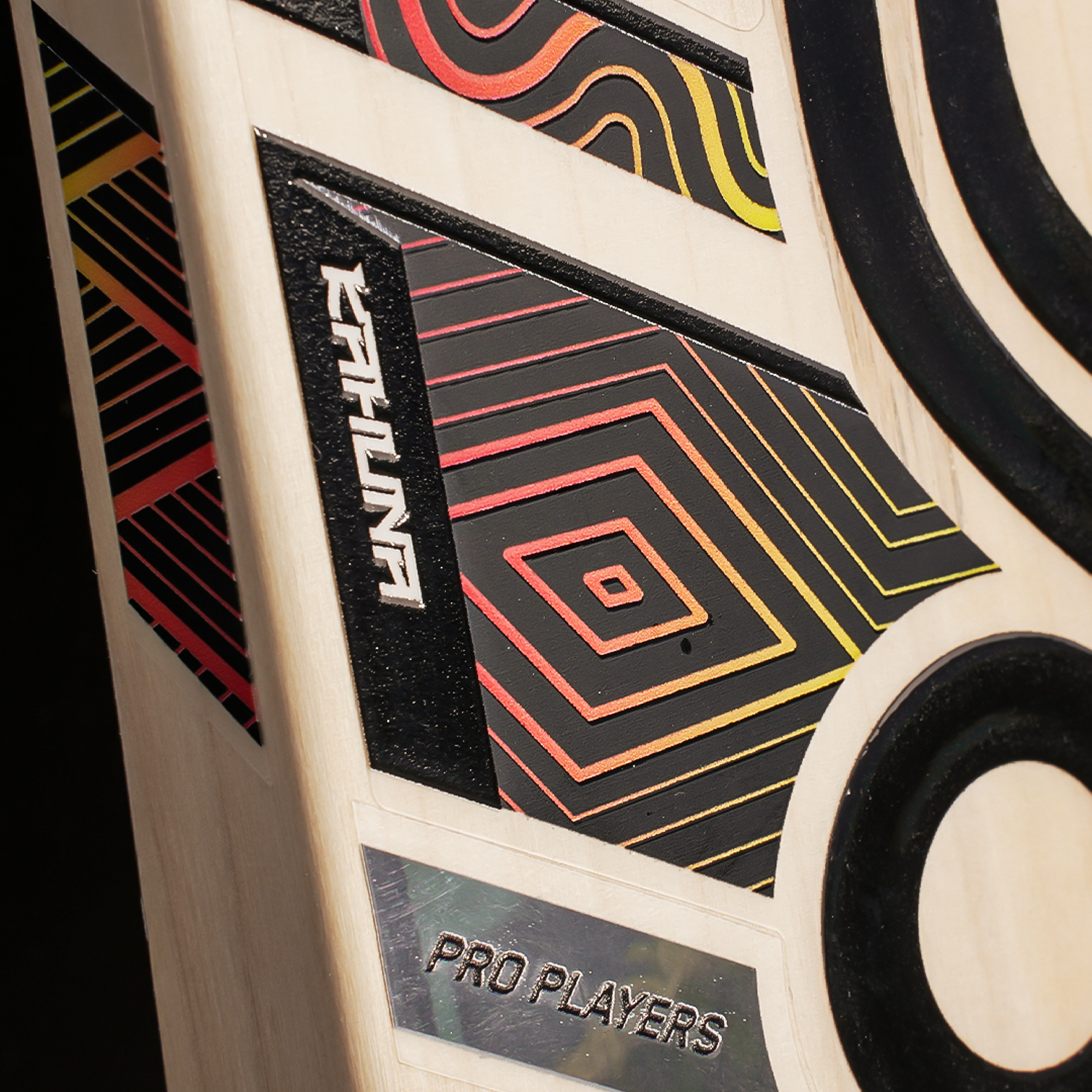 Indigenous Kahuna Pro Players Senior Cricket Bat