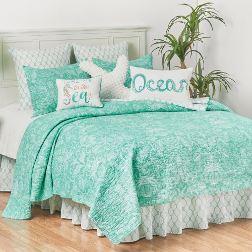 C&F Home Turquoise Bay Quilt Set