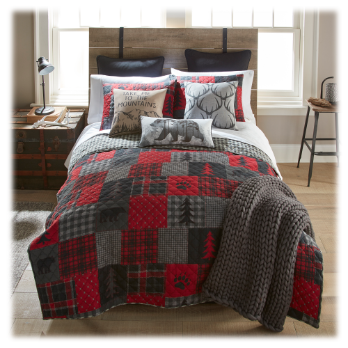 Donna Sharp Red Forest Bedding Collection Quilt and Sham Set
