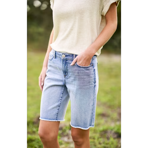 New! Natural Reflections Osage Bermuda Shorts for Ladies