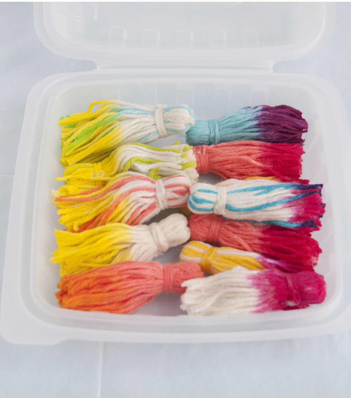 Tulip 21ct Two Minute Fruit Punch Fabric Tie Dye Kit