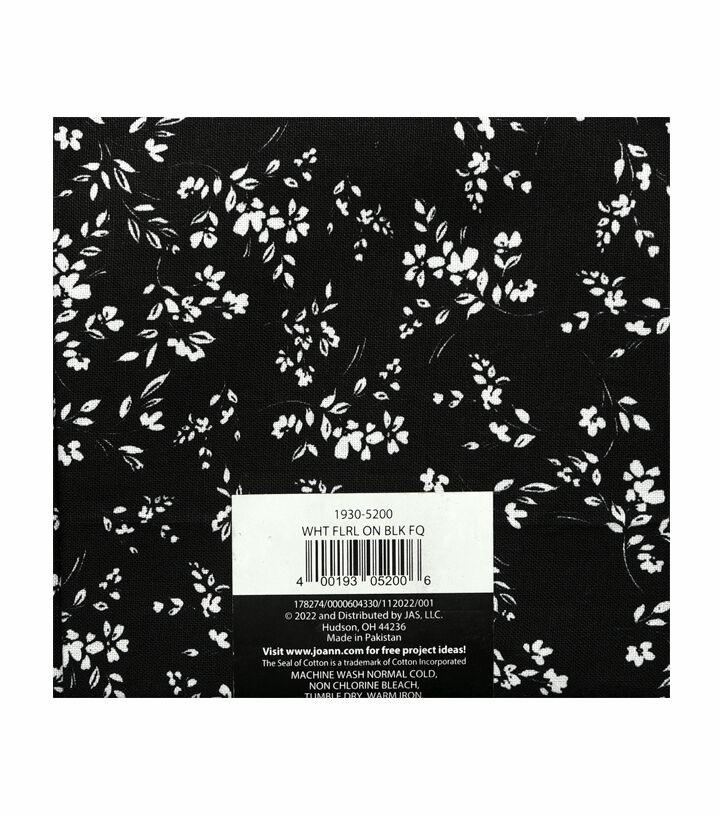 18 x 21 Floral on Black Cotton Fabric Quarter 1pc by Keepsake Calico