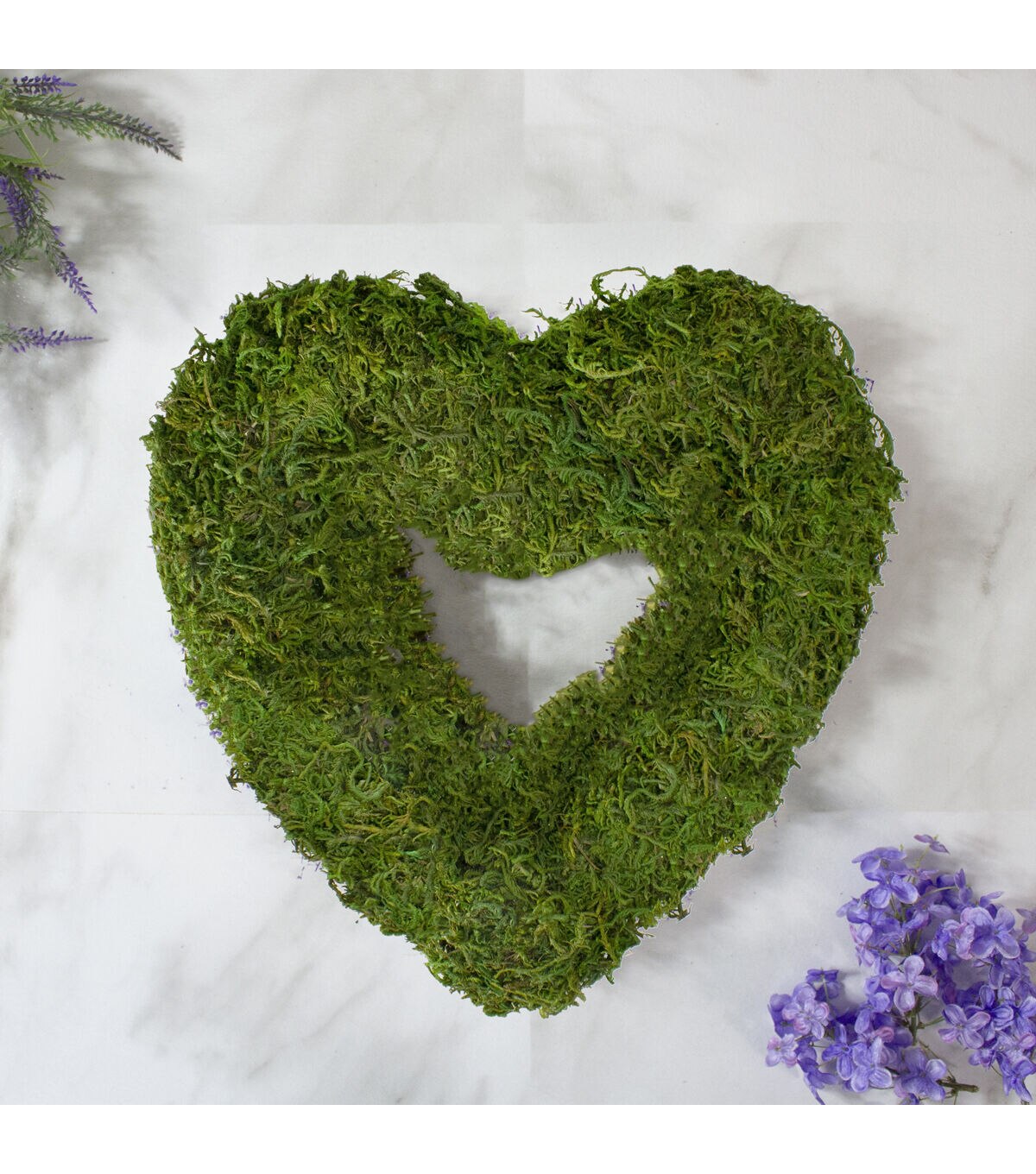 Northlight Reindeer Moss Heart Twig Artificial Wreath Green 13.5-Inch