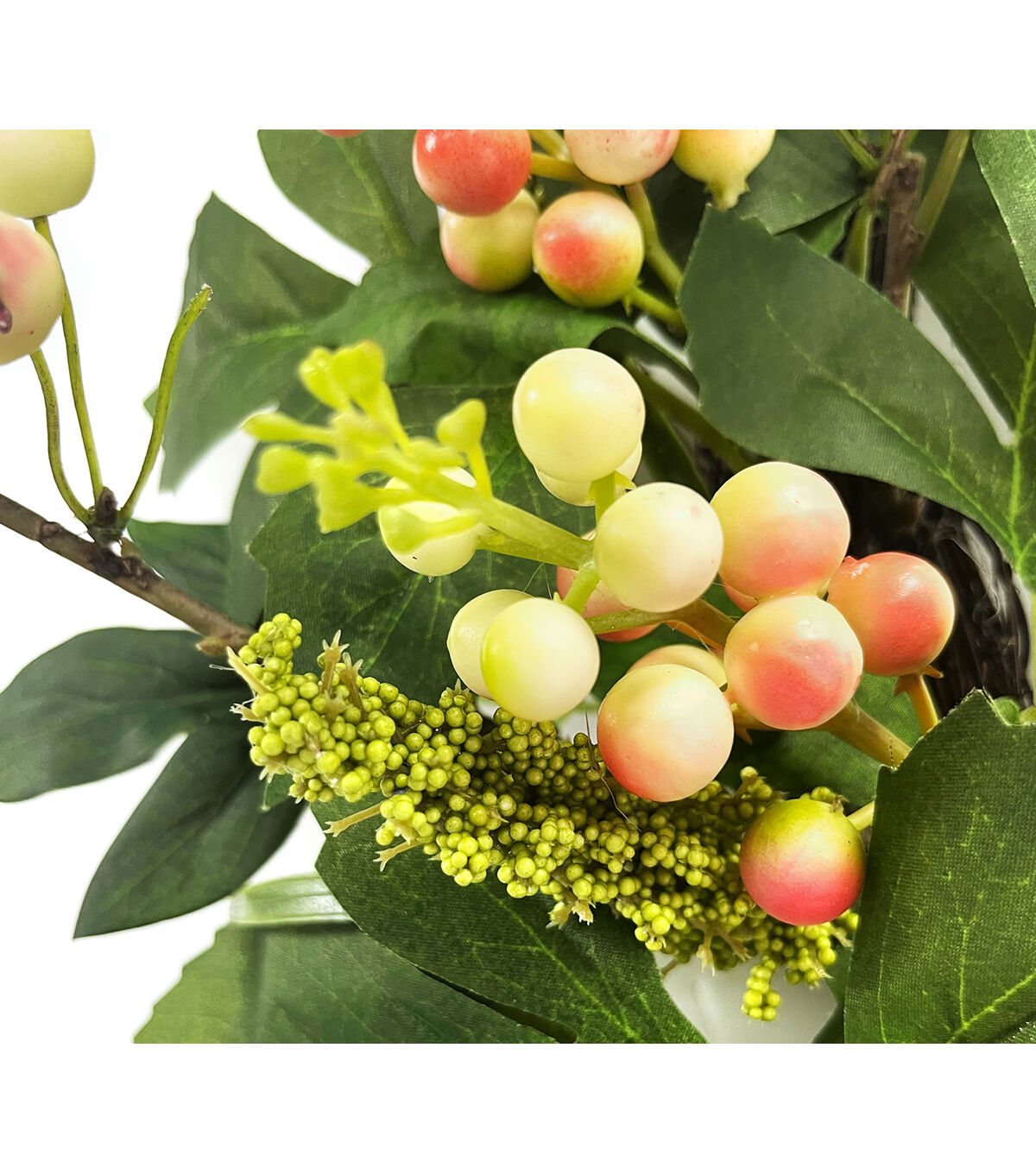 21 Leaf & Berry Wreath by Bloom Room