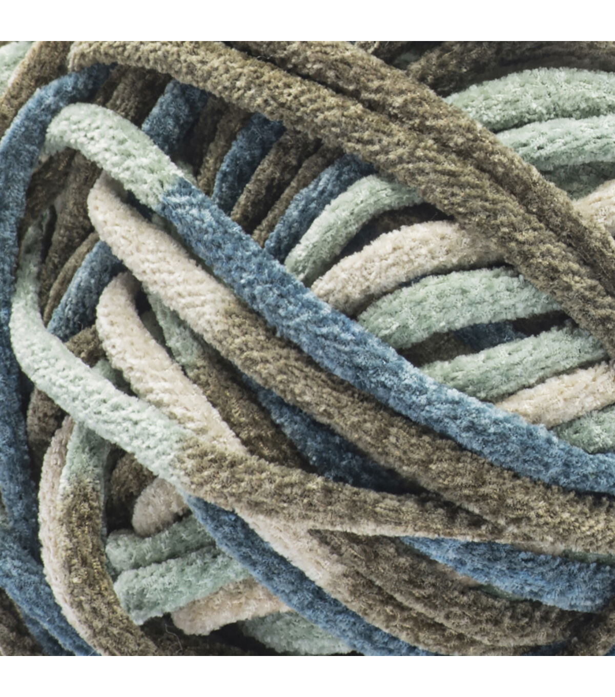 Bernat Plush Blanket 146yds Super Bulky Polyester Clearance Yarn