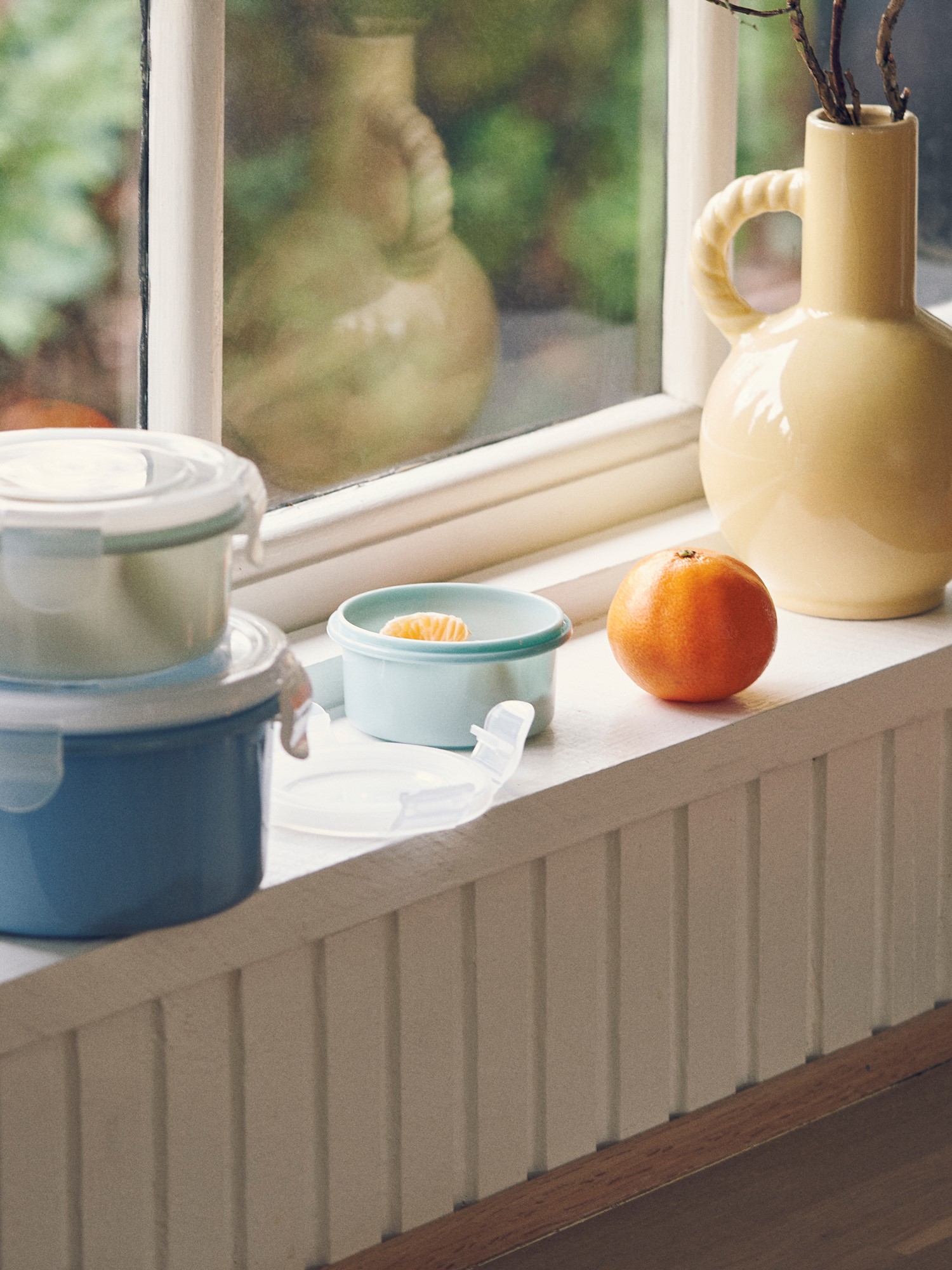 Food container