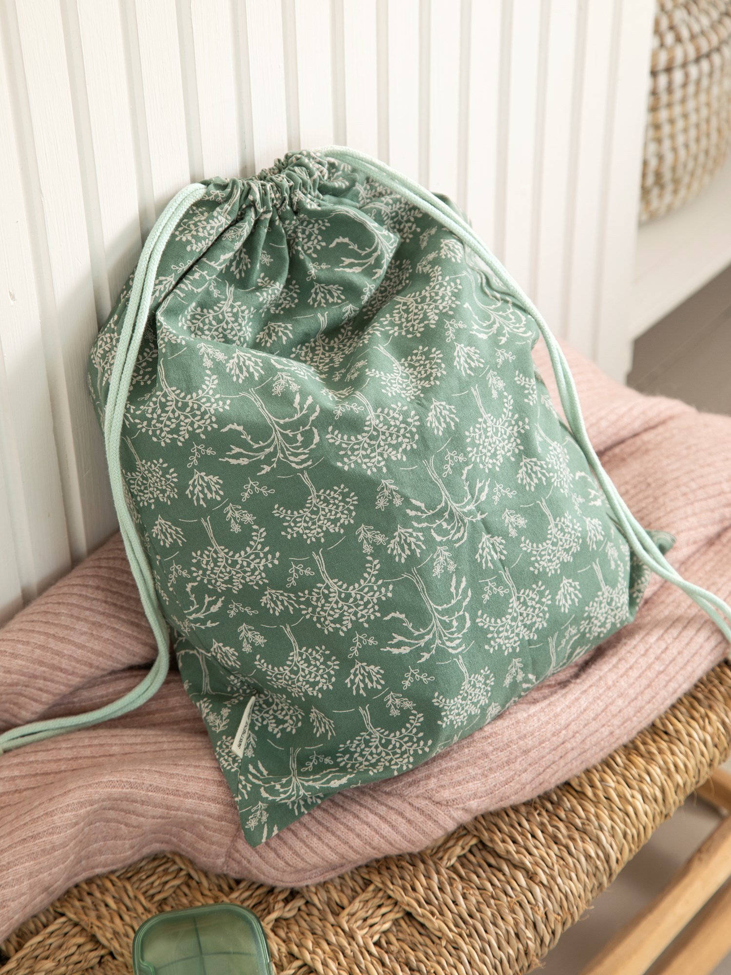Drawstring bag