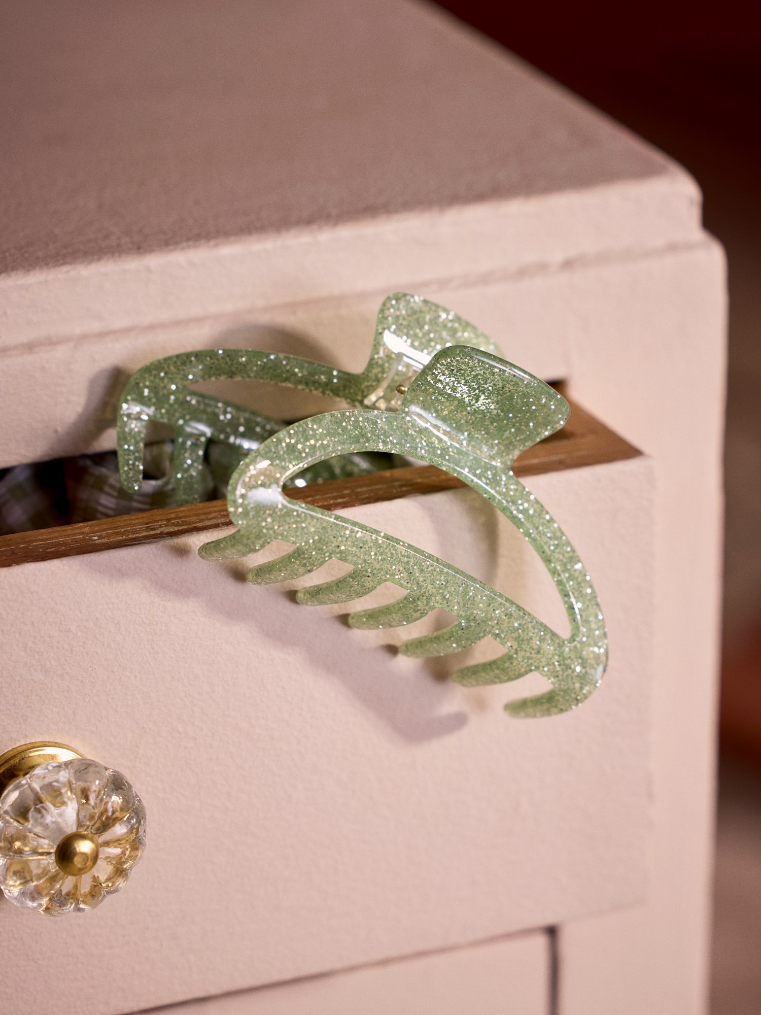 Hair claw