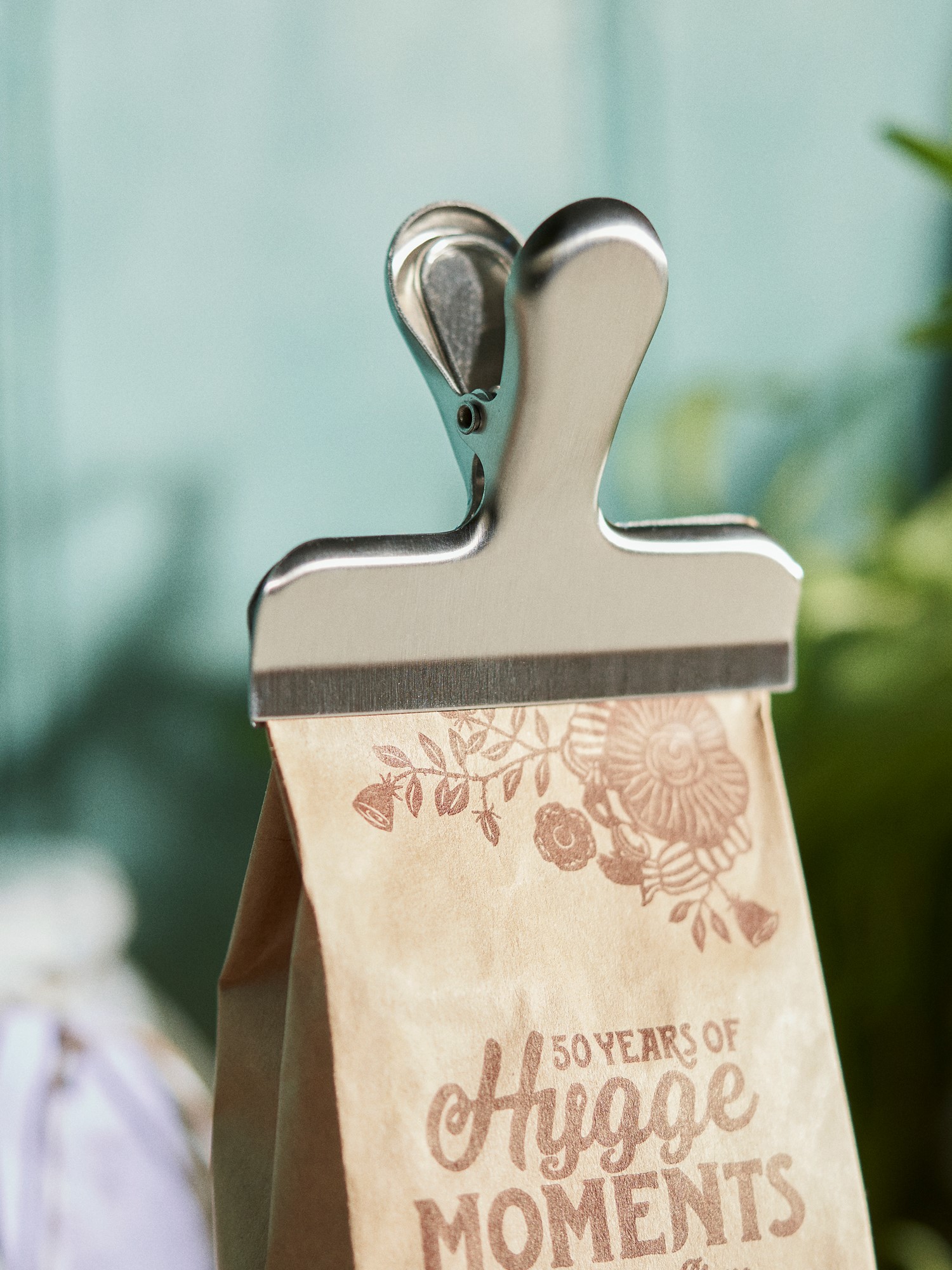 Sealing clip