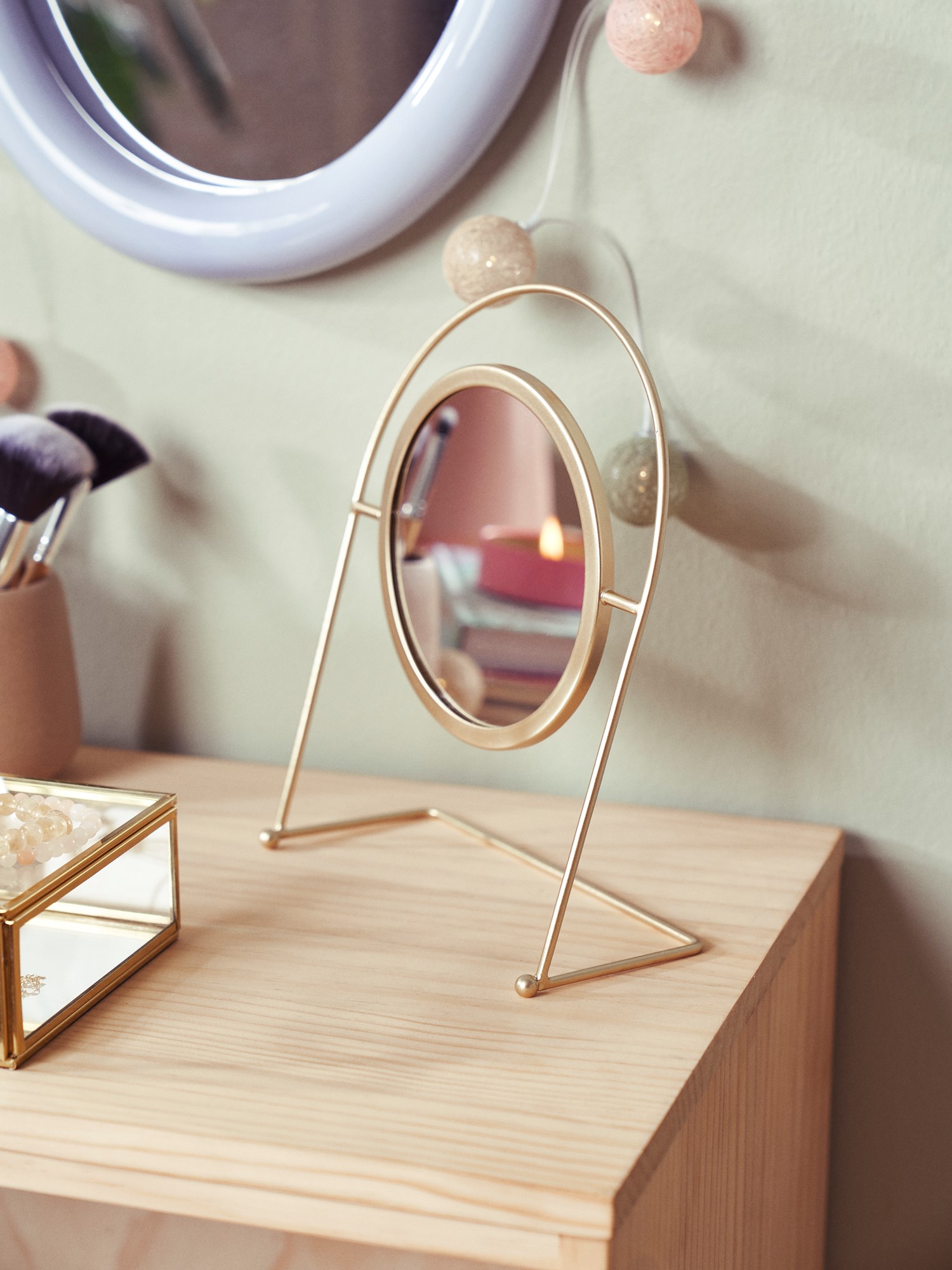 Table mirror