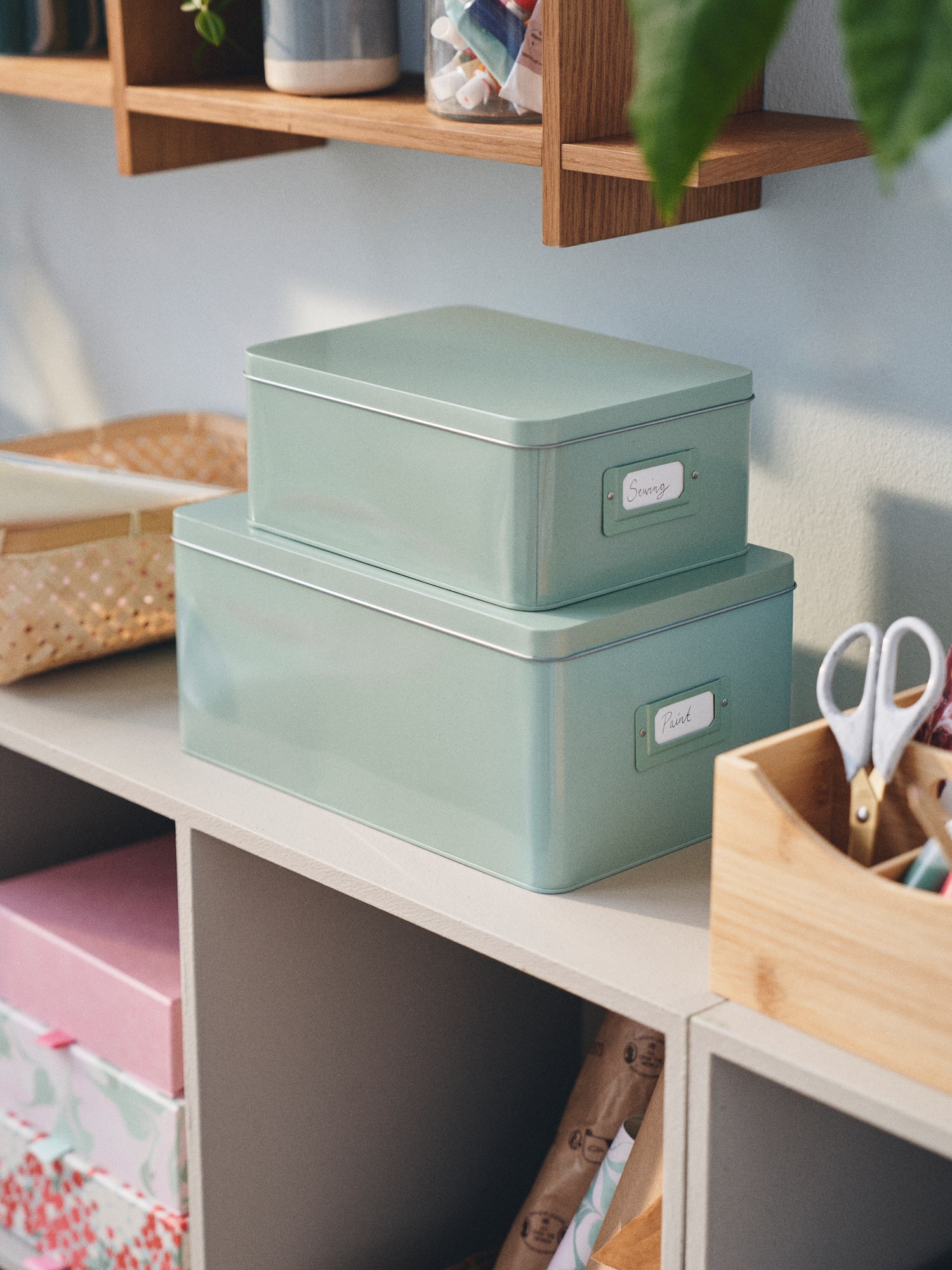 Storage box