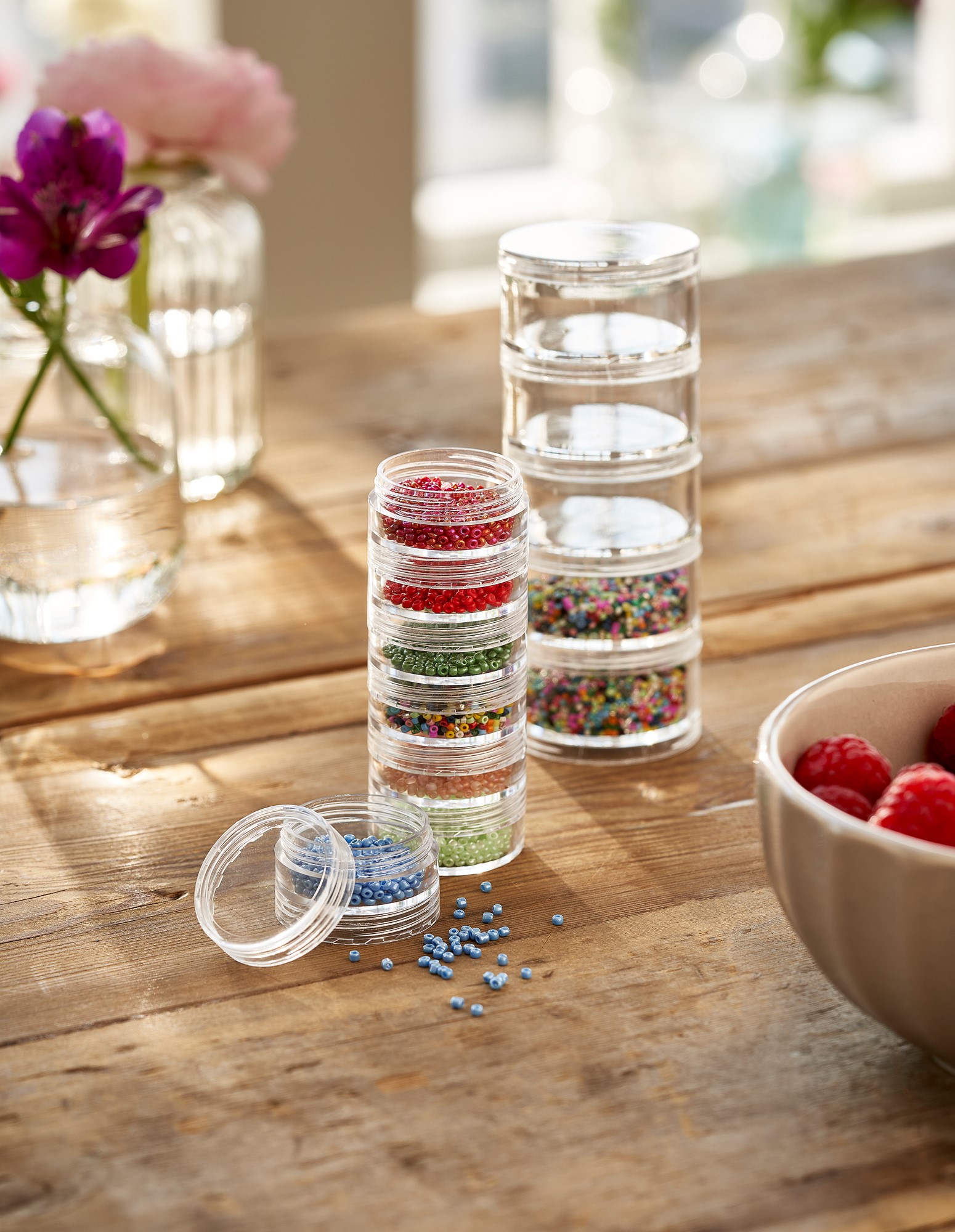 Stackable bead containers
