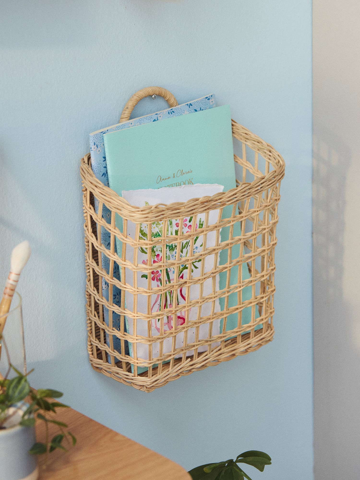 Hanging basket