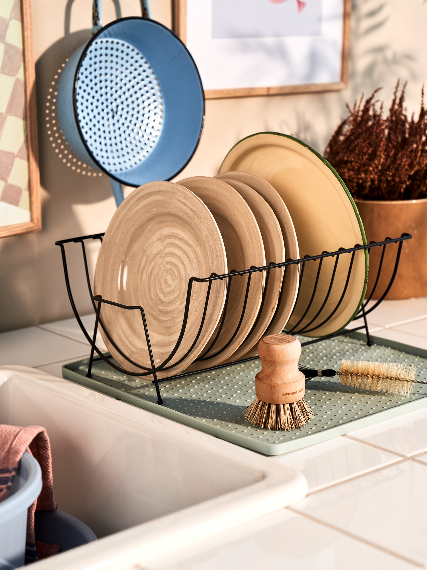 Dish rack