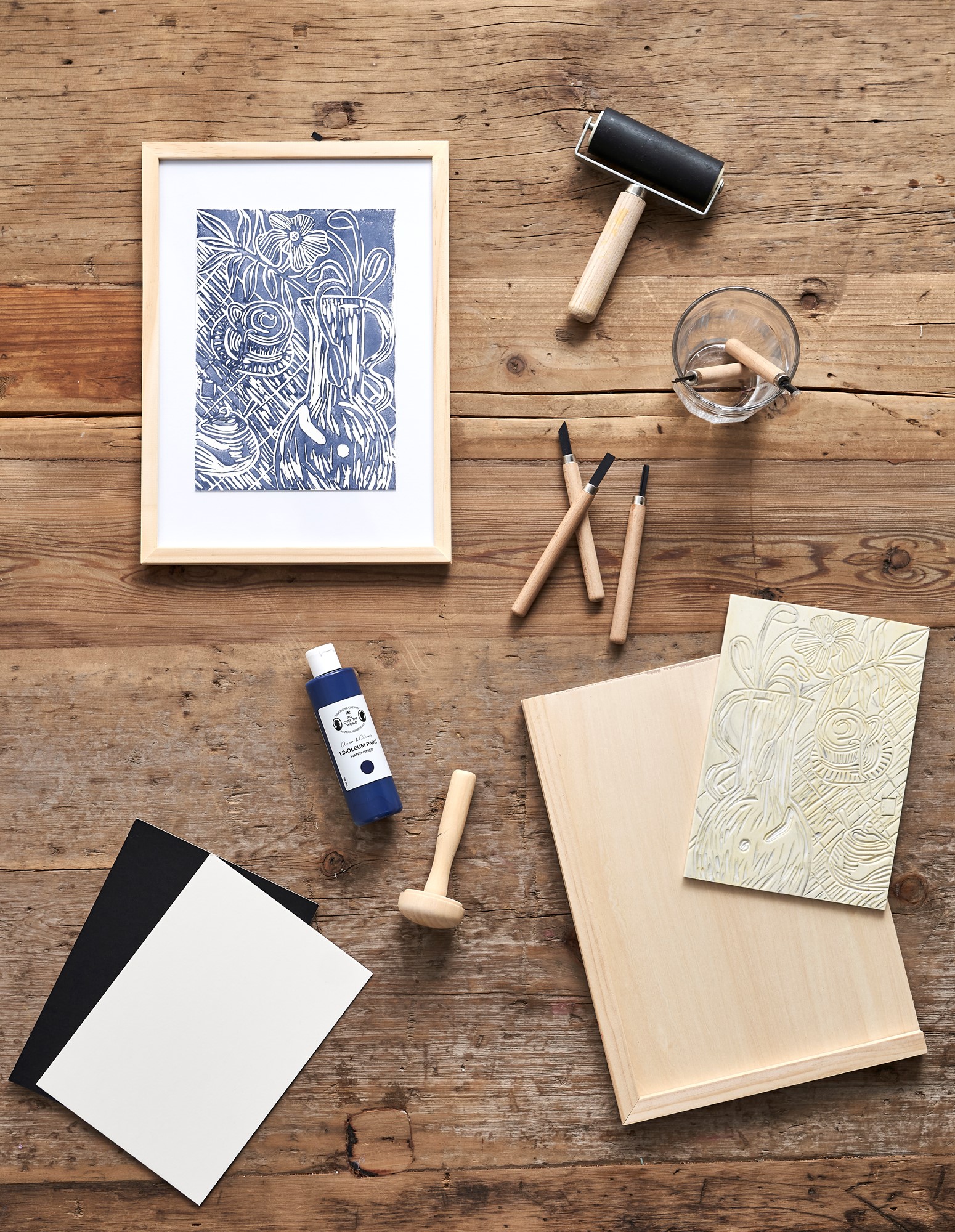 Paint roller for linocut