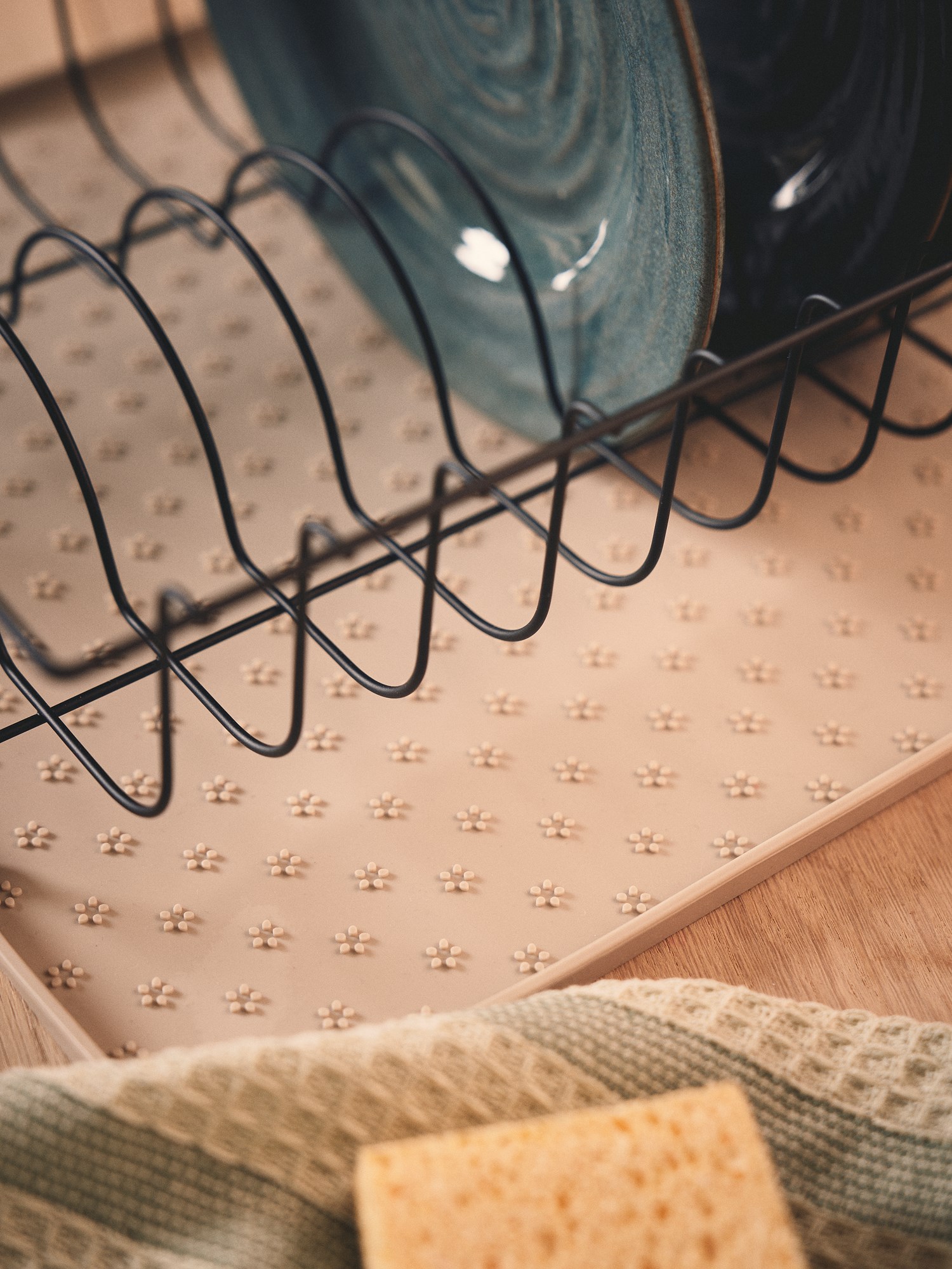 Dish drying mat