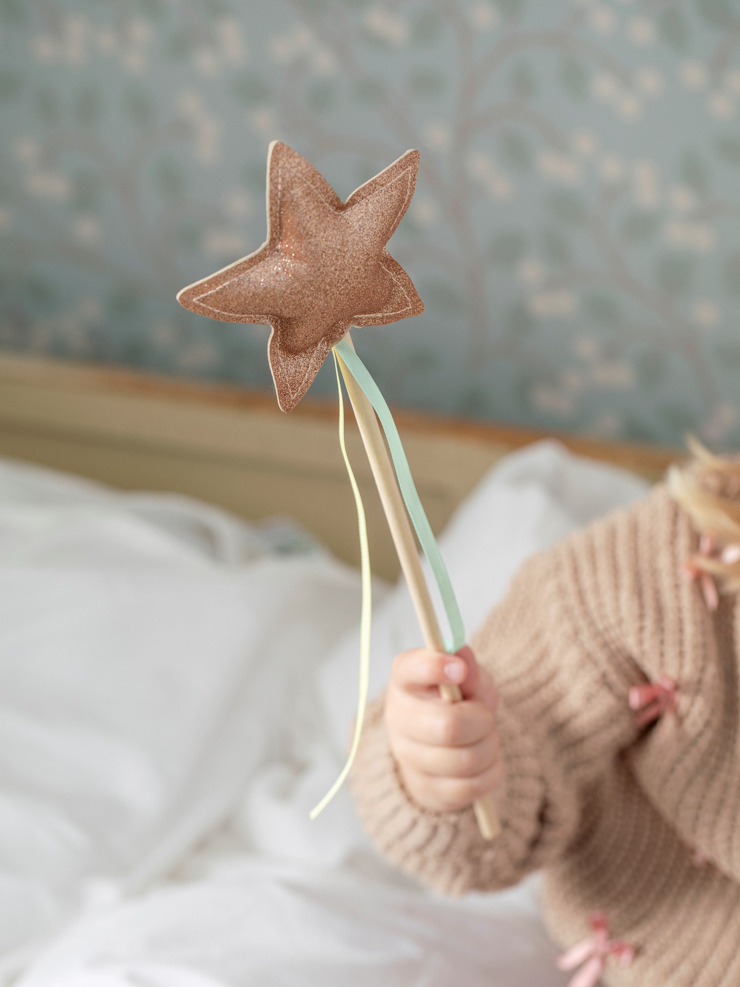 Dress-up wand star