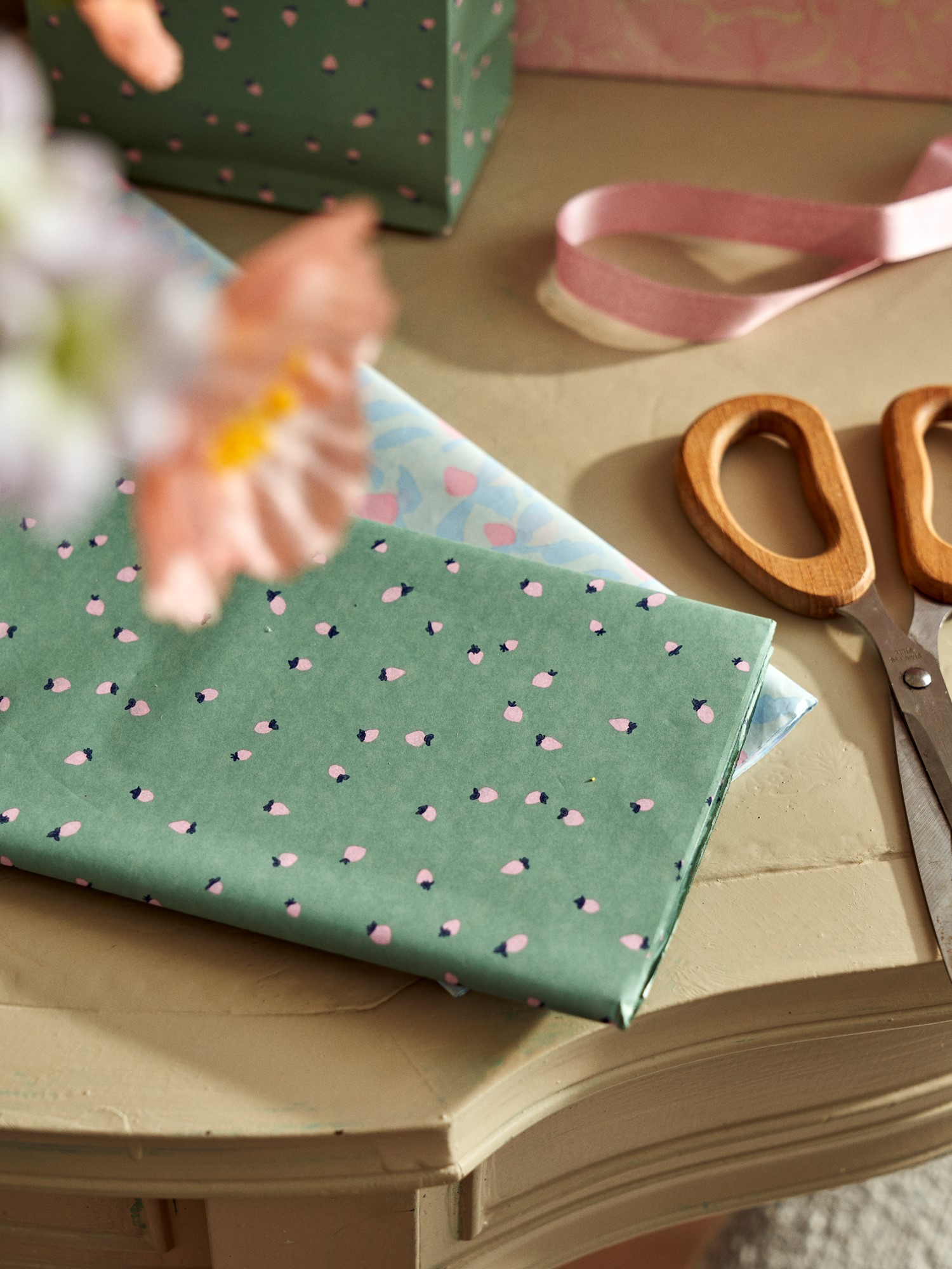 Tissue paper