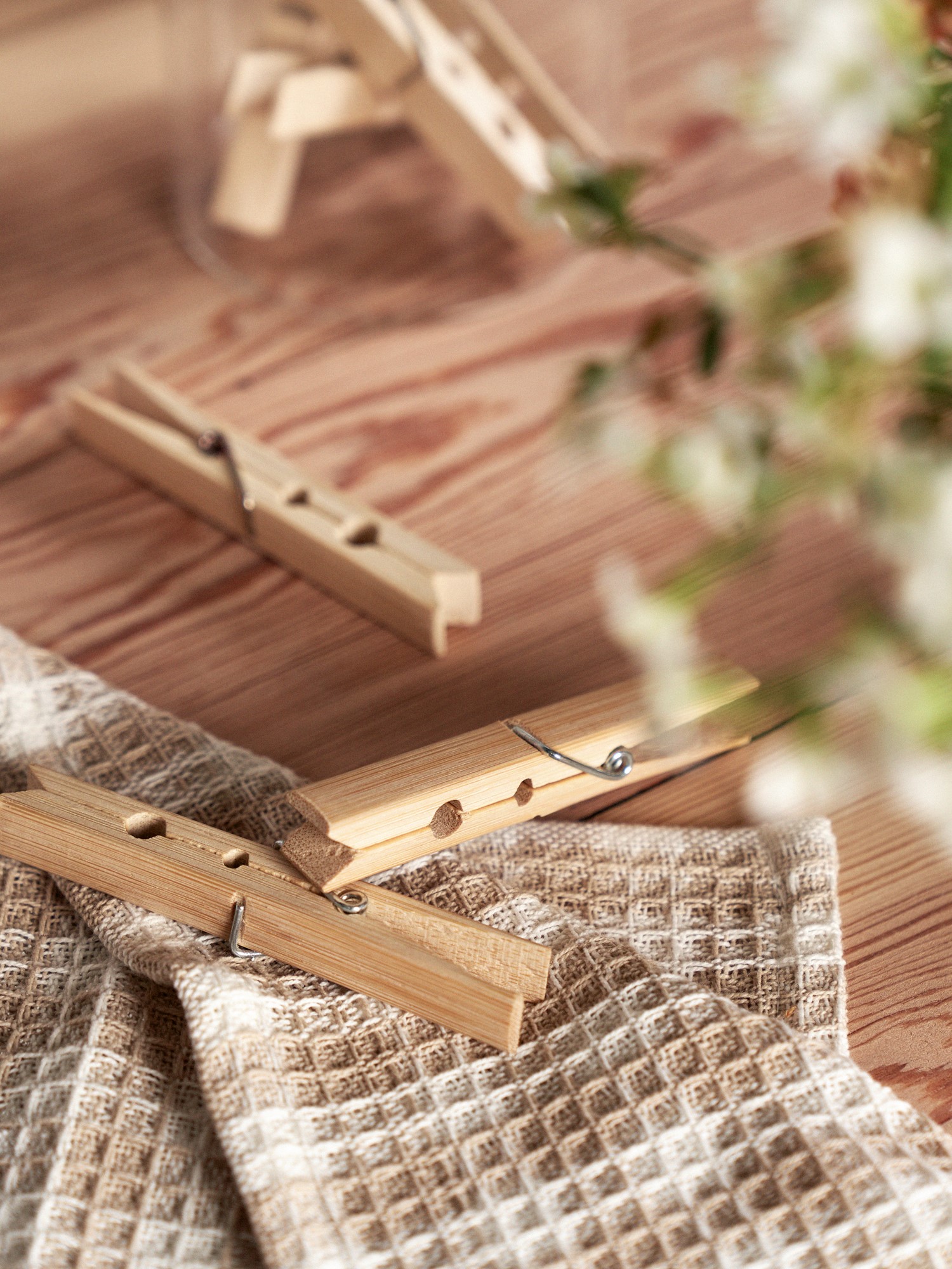 Clothing pegs