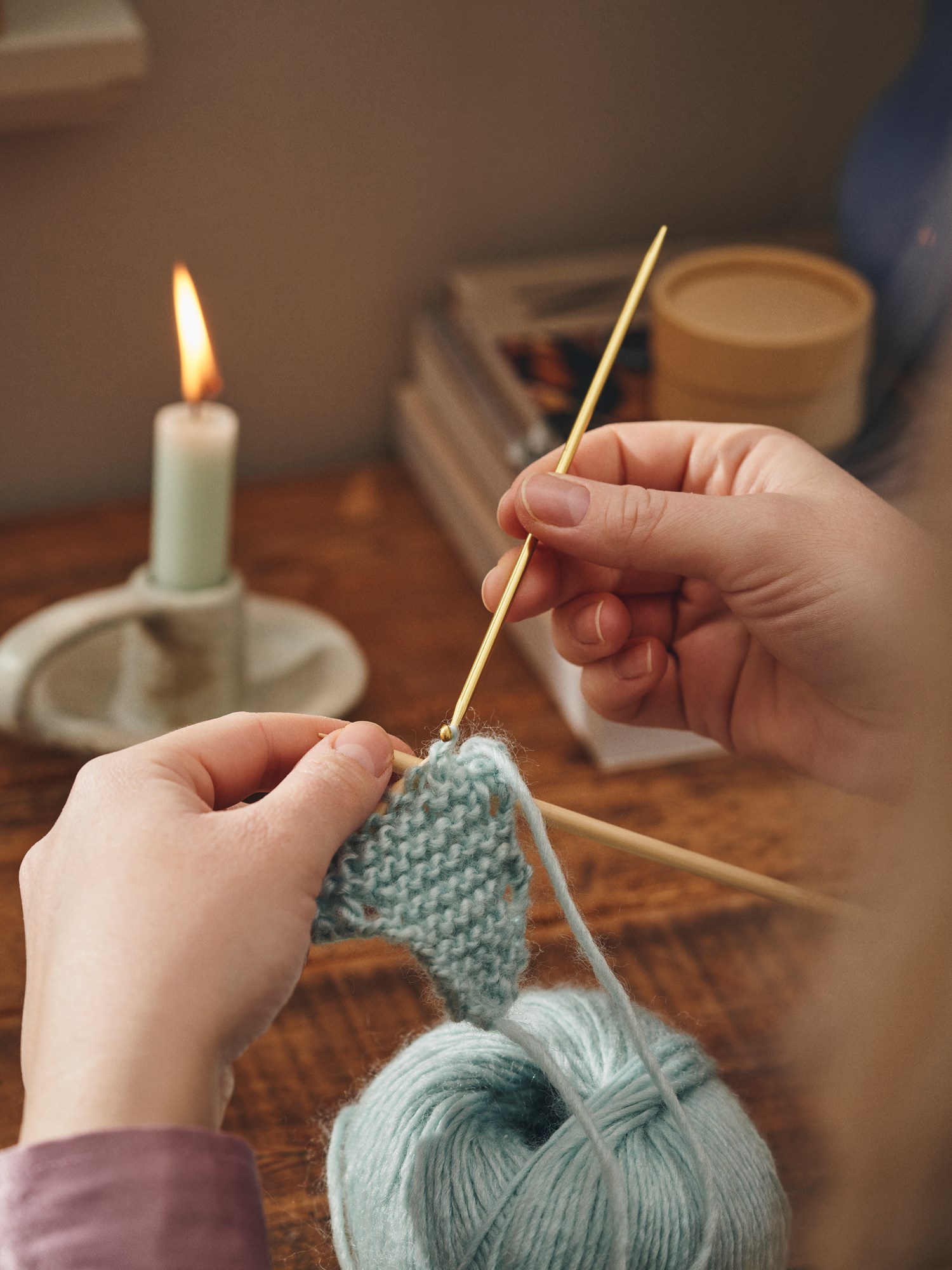 Repair hook for knitting