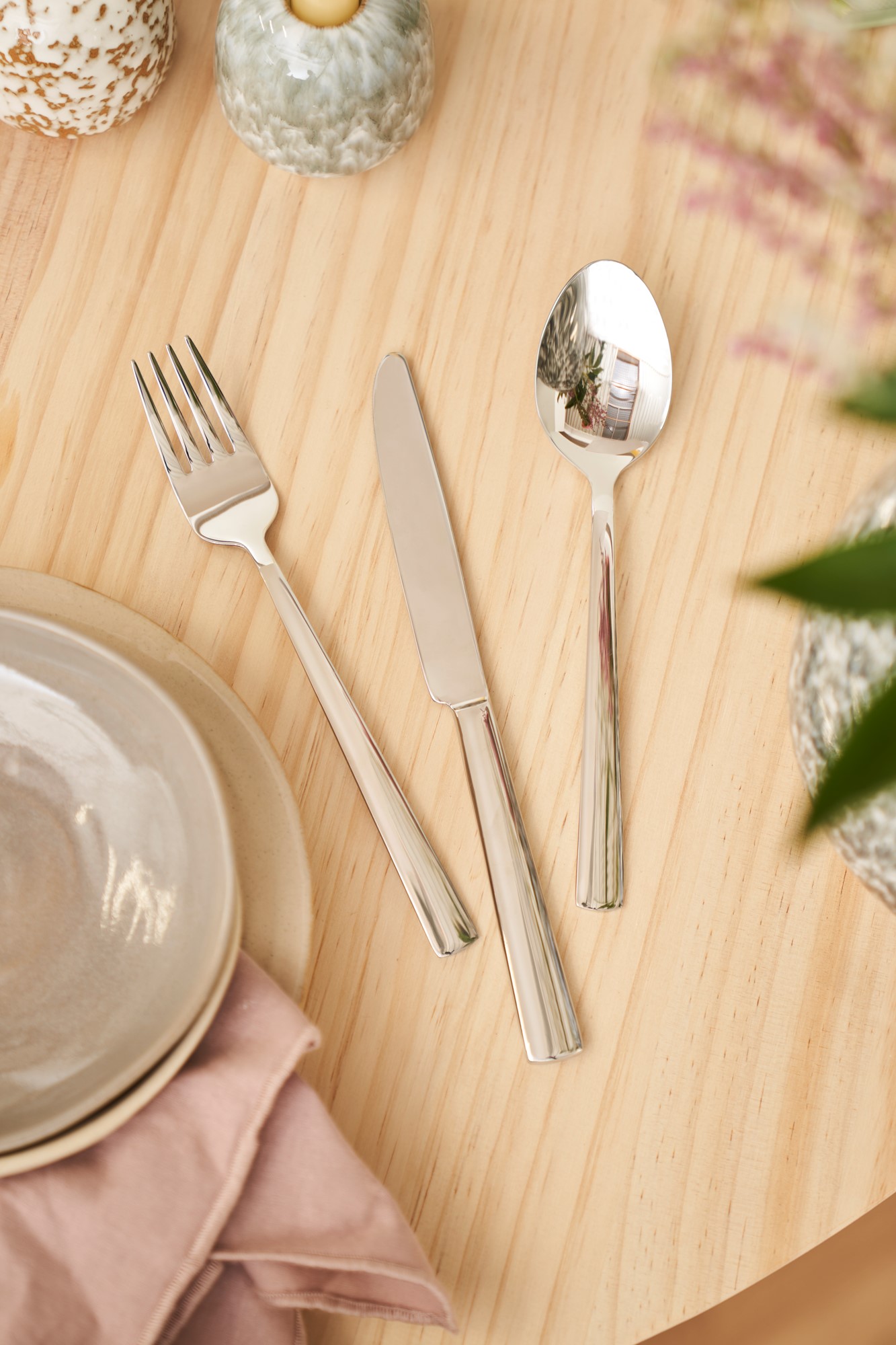 Fork with shiny finish