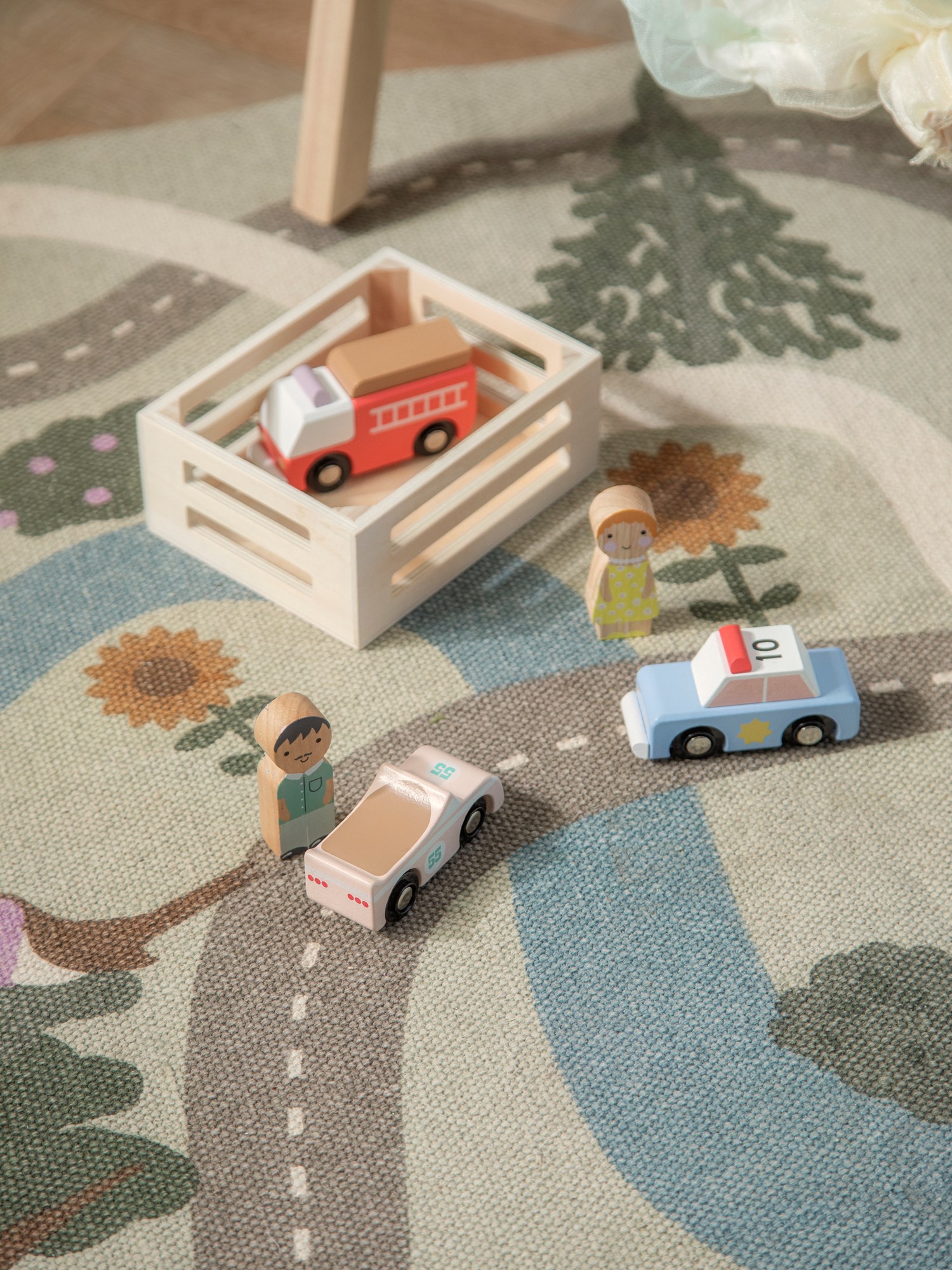 Toy car