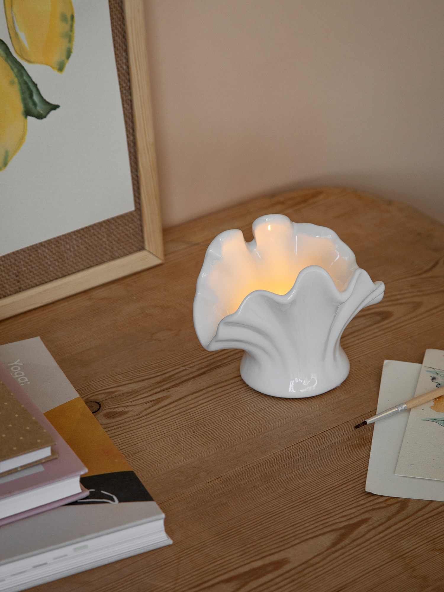 Tealight holder