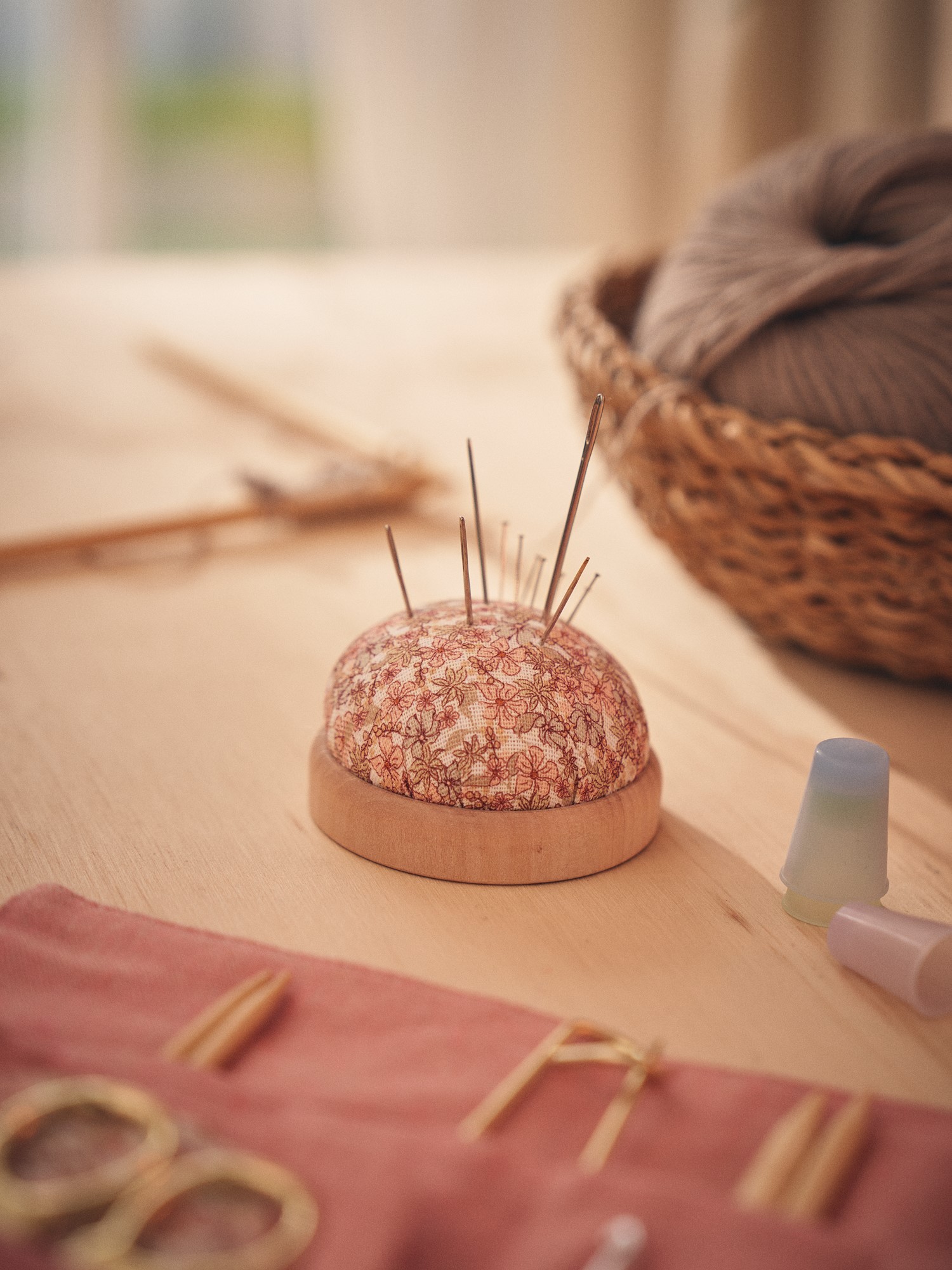 Needle pillow