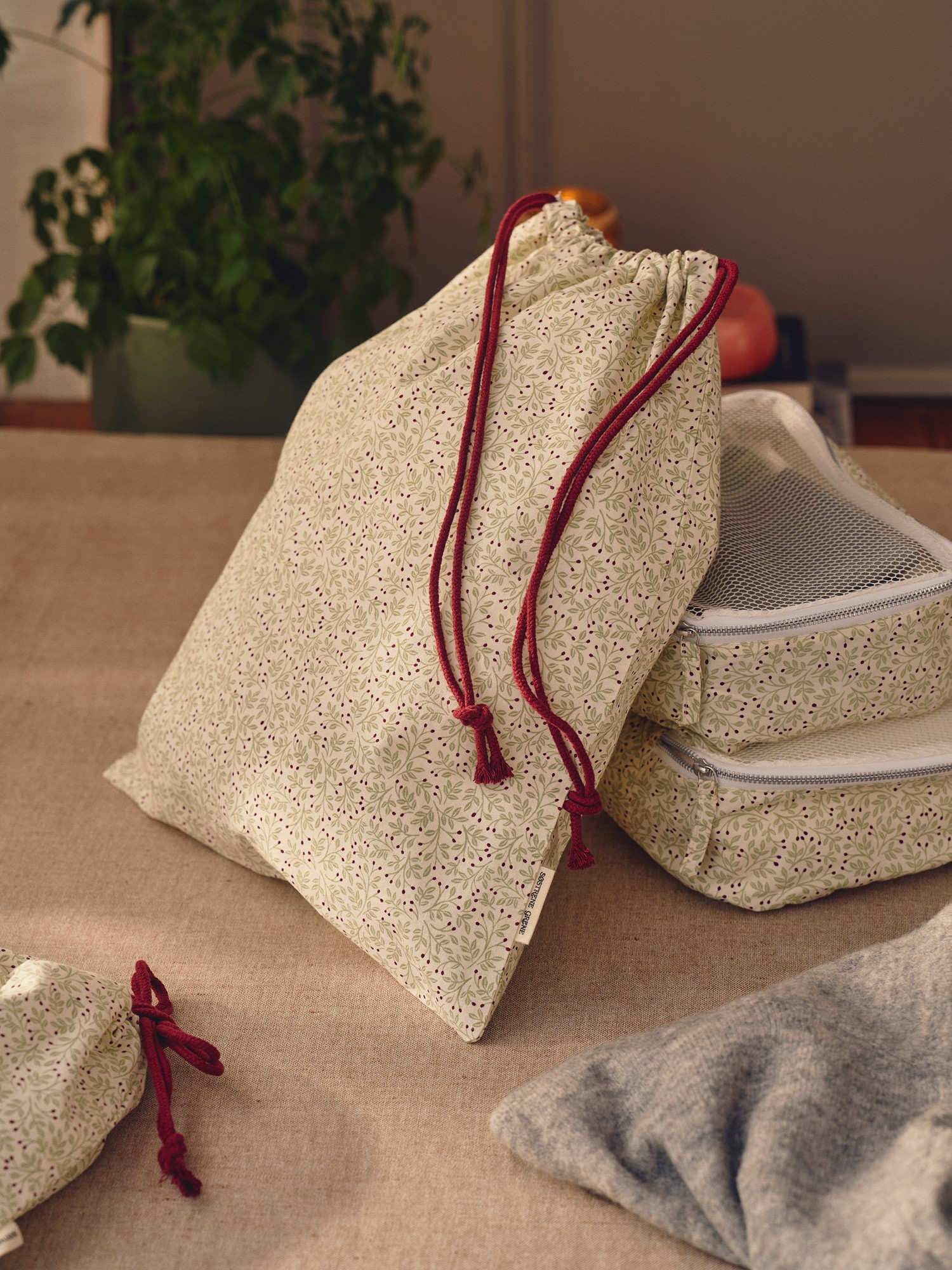 Drawstring bag