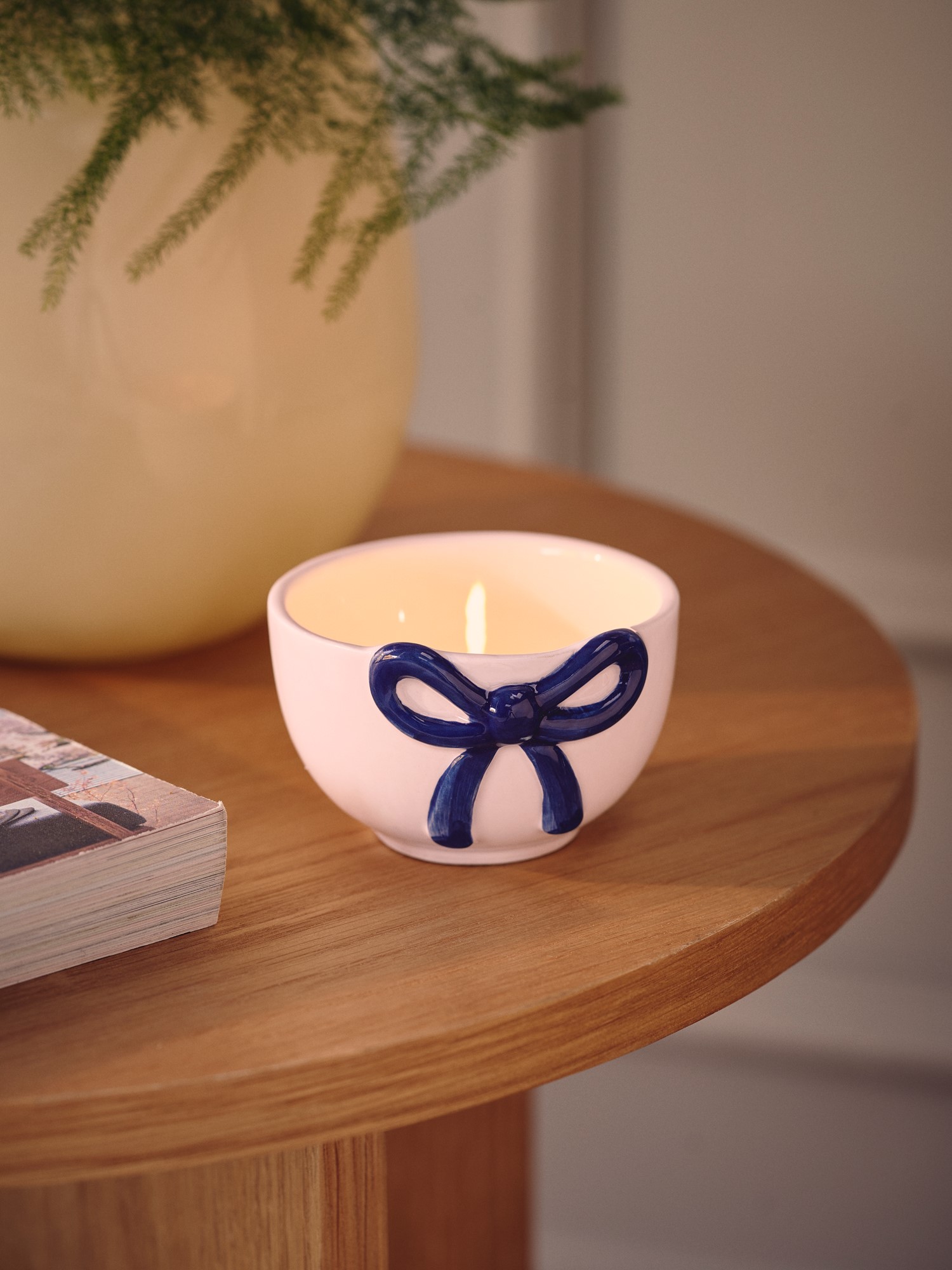 Tealight holder