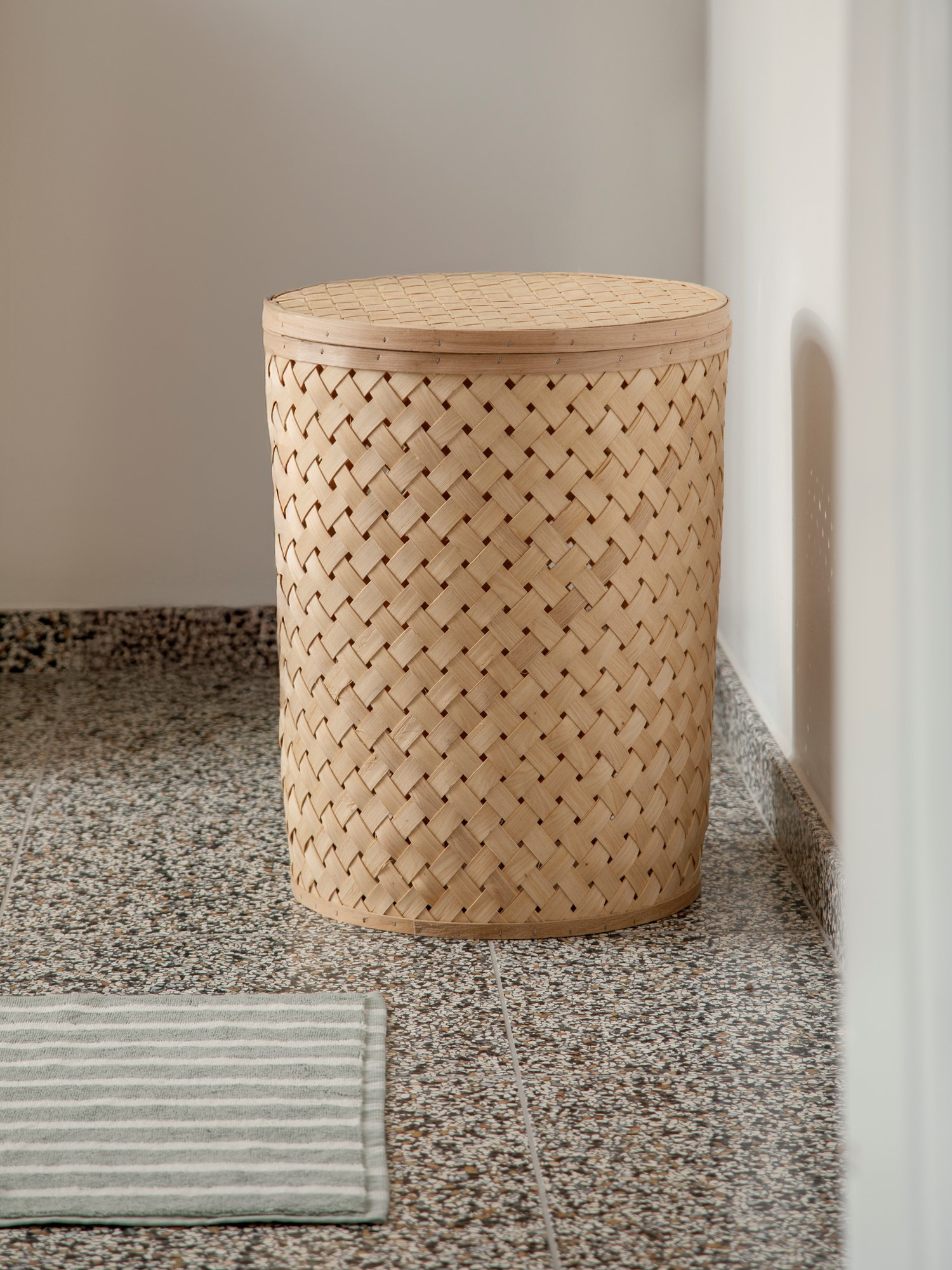 Laundry basket