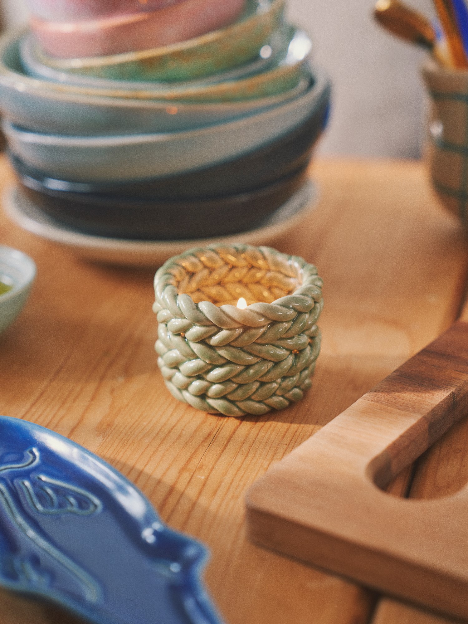 Tealight holder