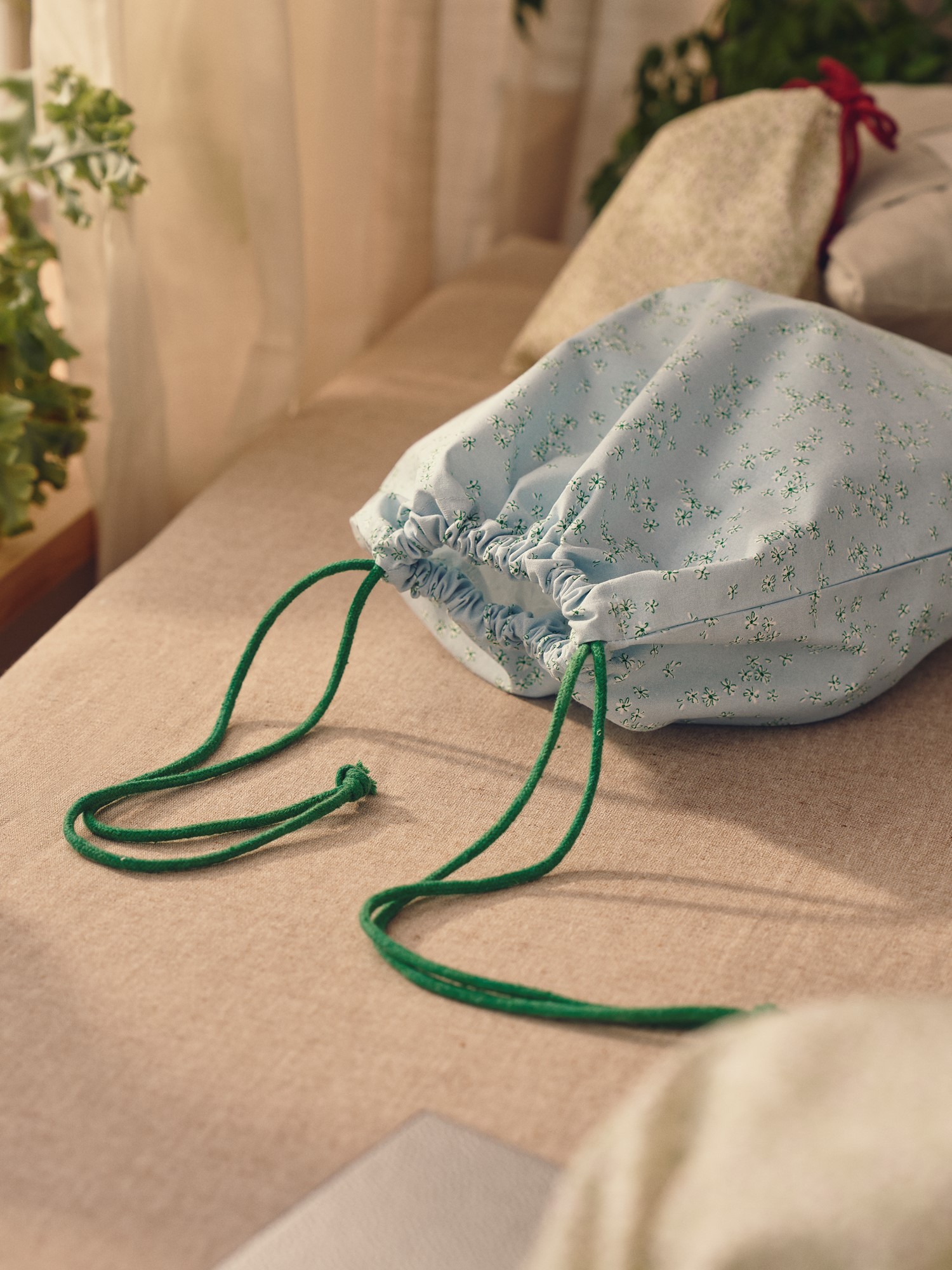 Drawstring bag