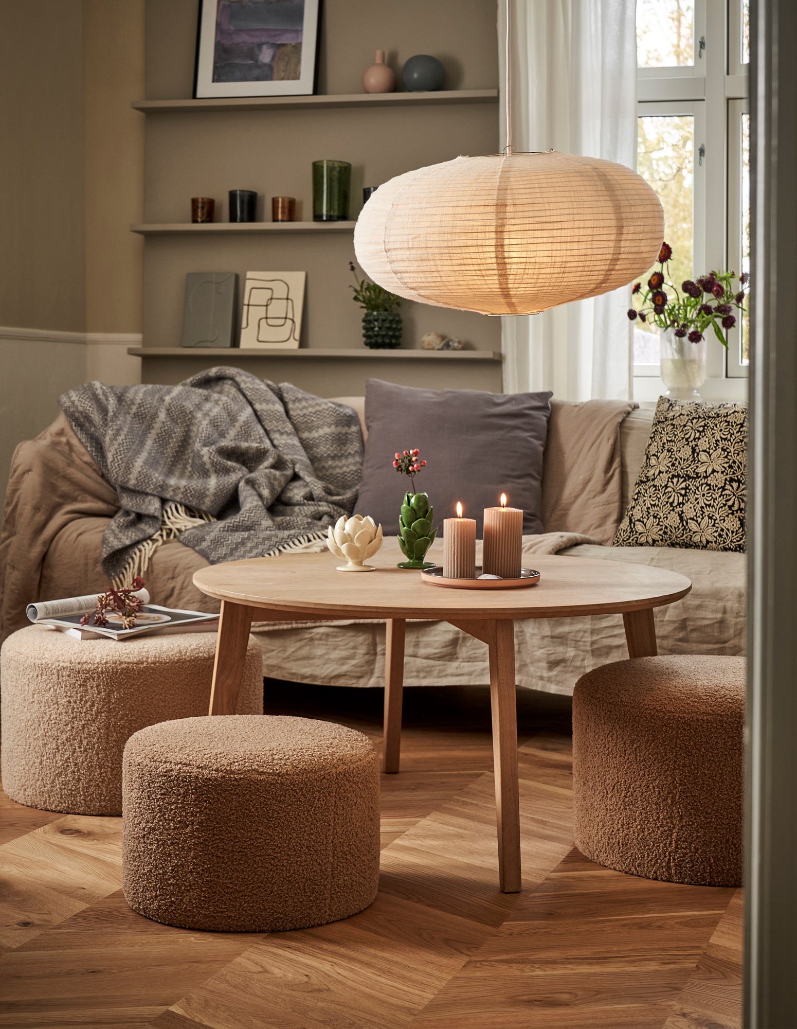 Pouffe with teddy fabric