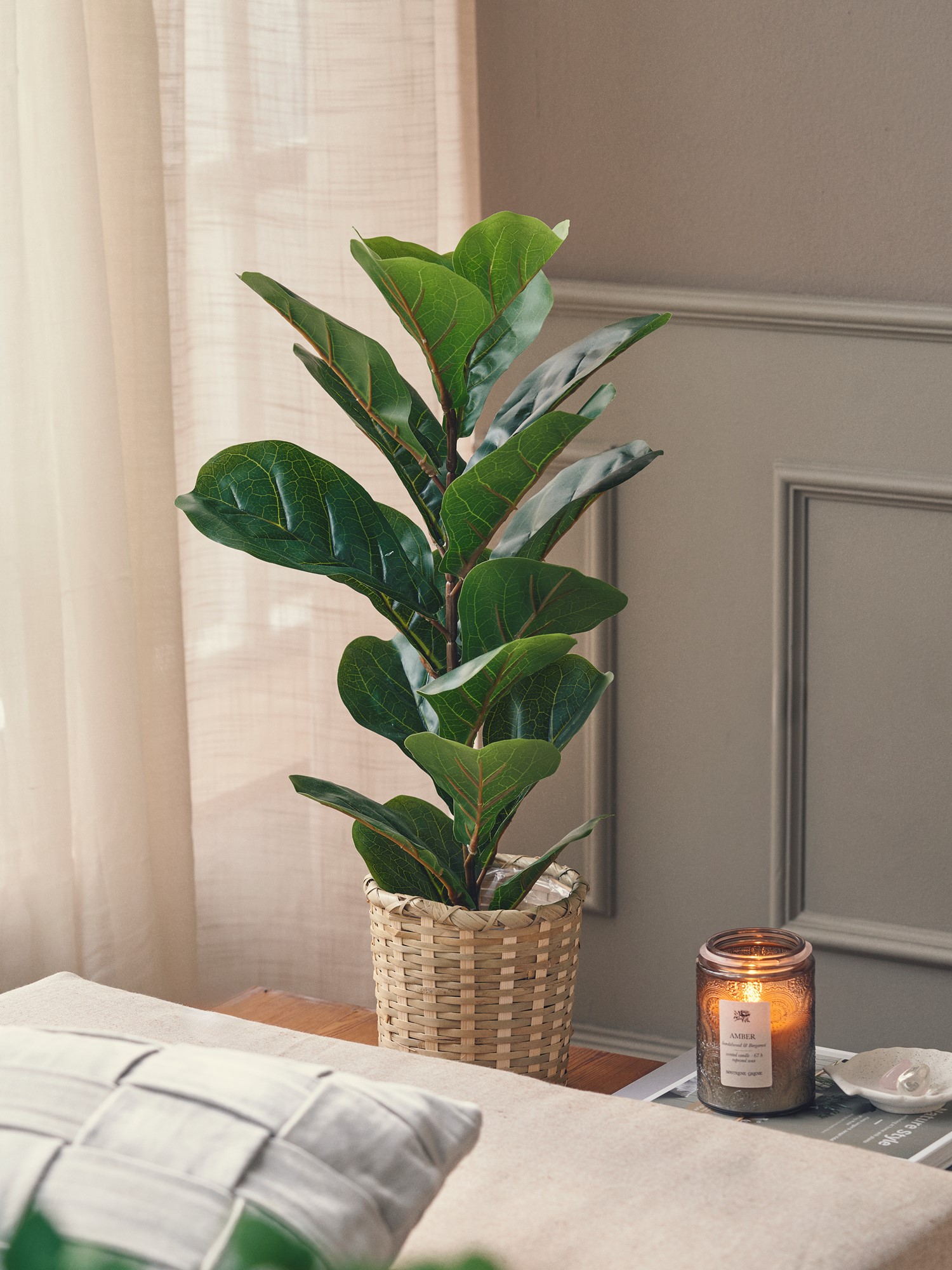 Artificial fiddle leaf fig tree in pot