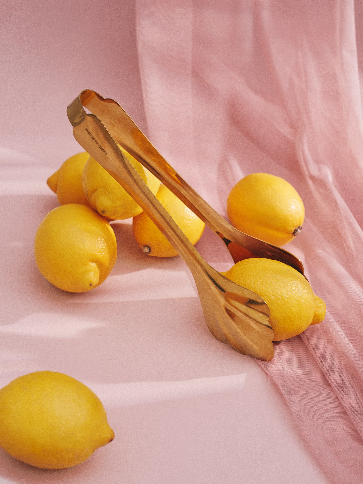 Tongs
